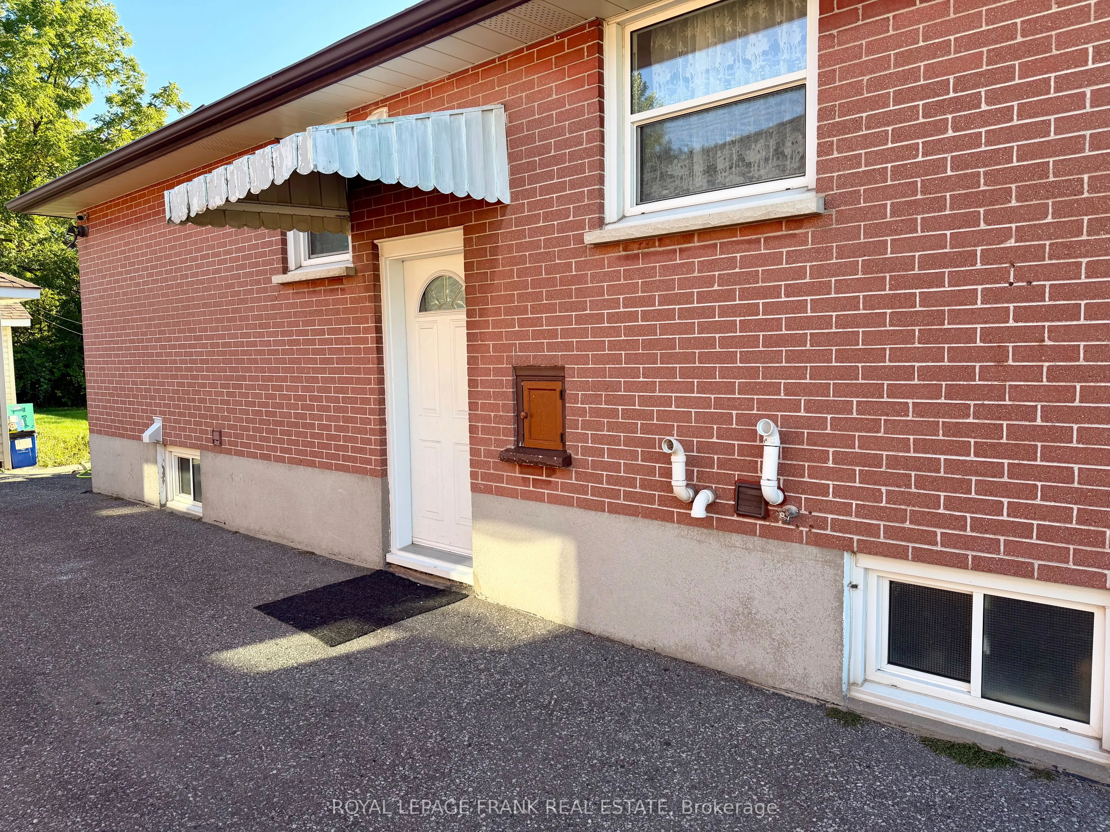 631 Crerar Avenue