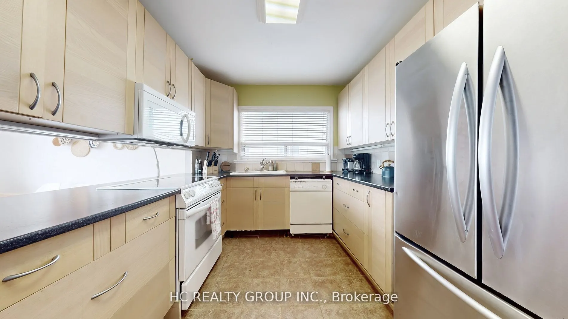 59 Muskoka Avenue, #A