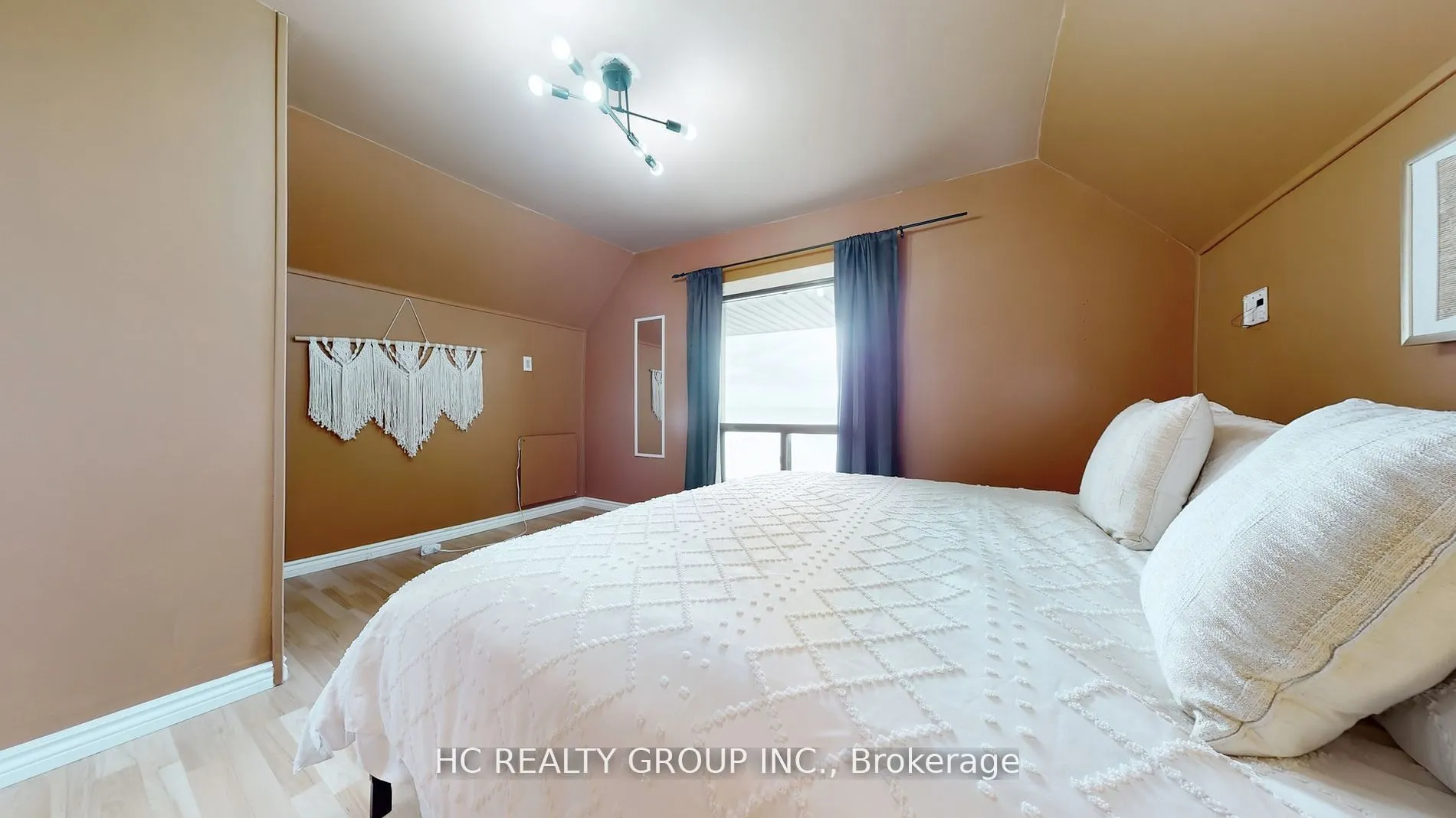 59 Muskoka Avenue, #A