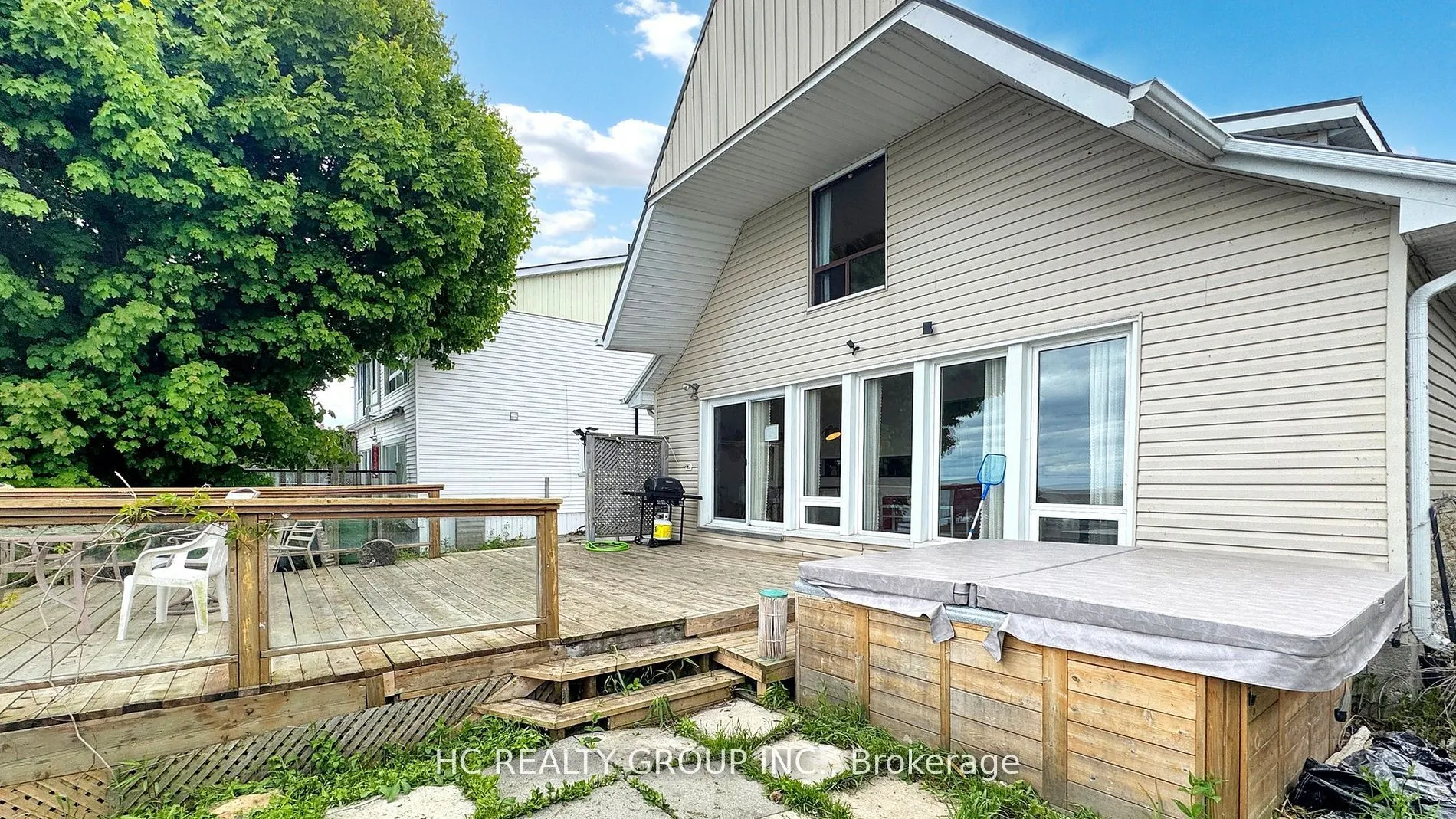 59 Muskoka Avenue, #A