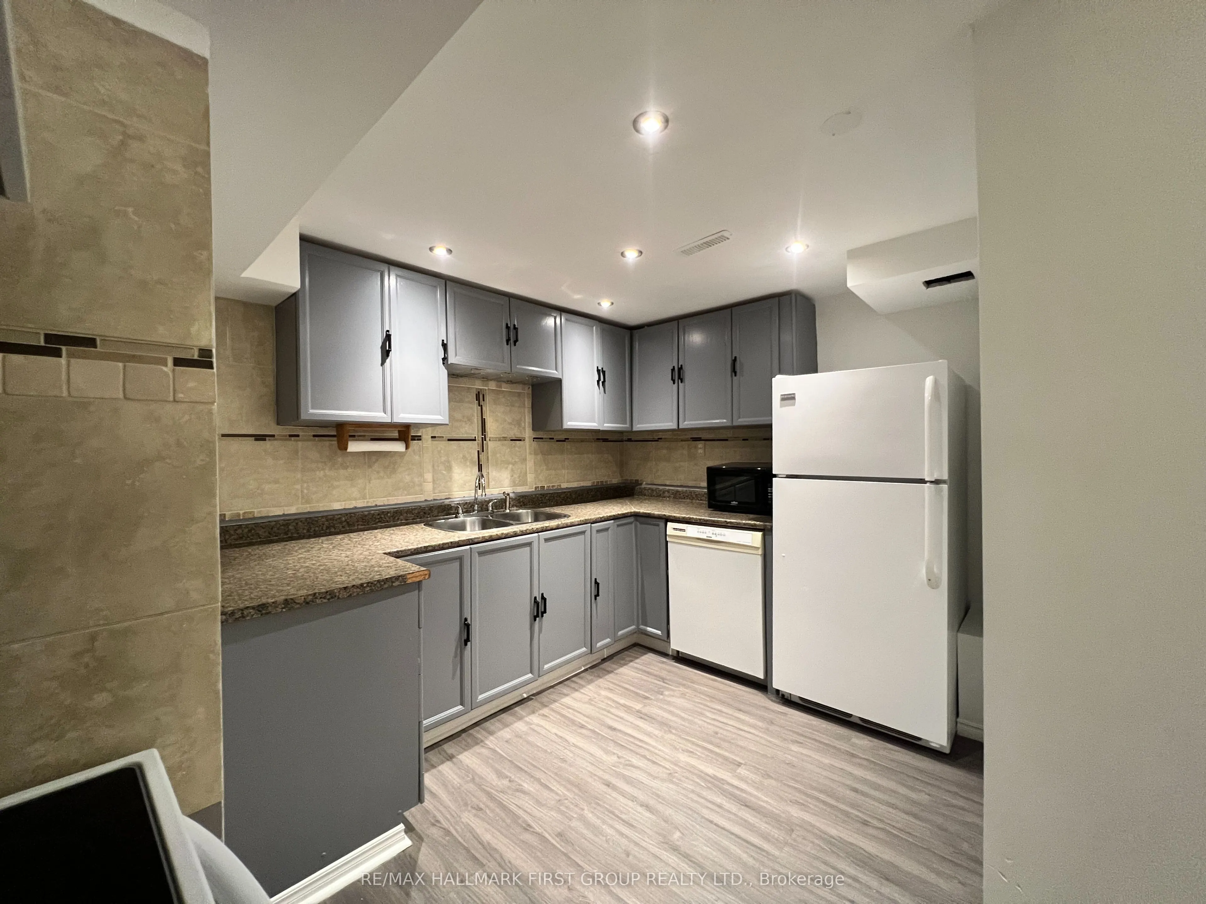 1731 Echo Point Court