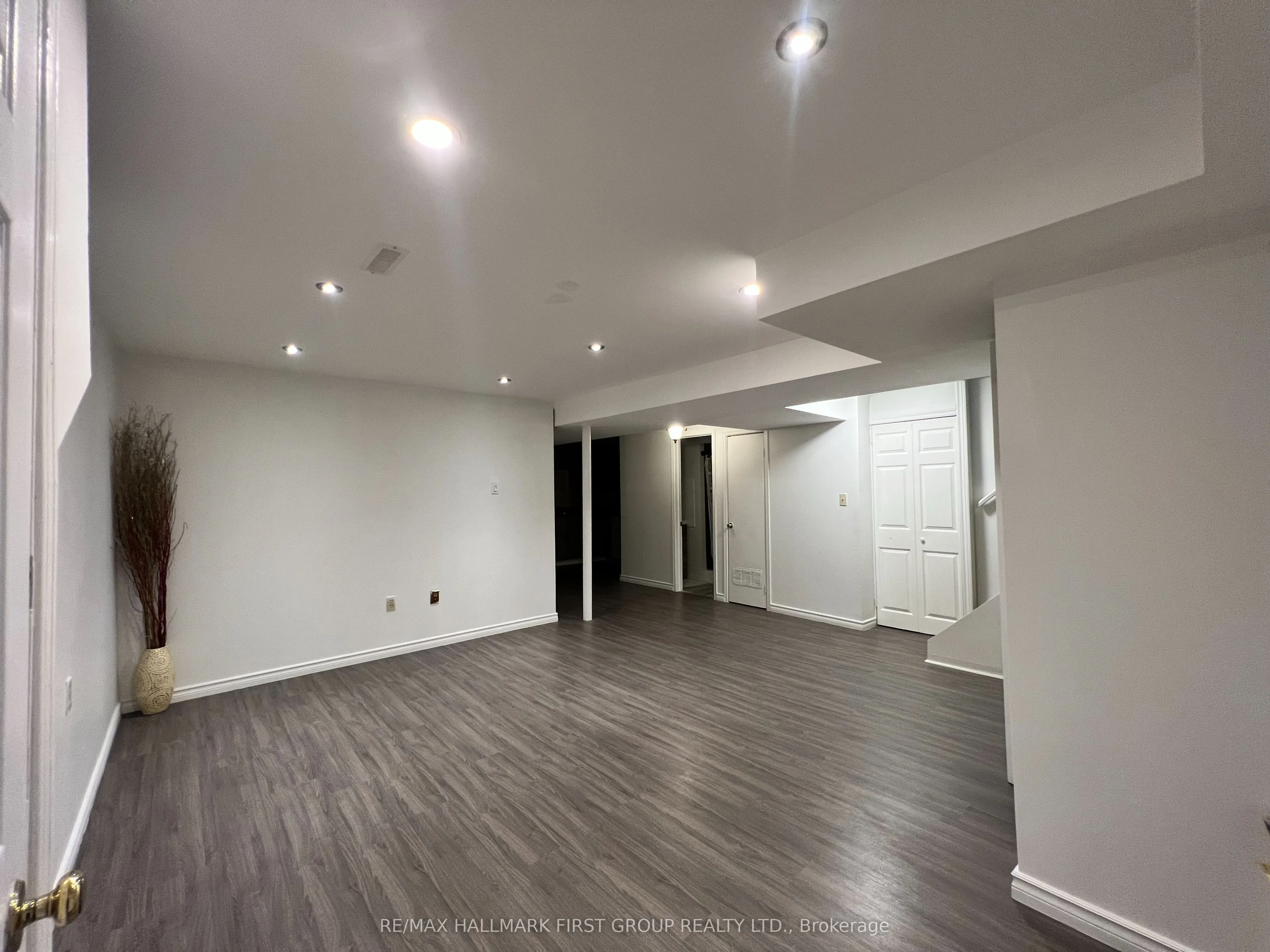 1731 Echo Point Court