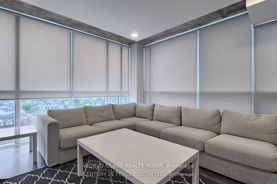 1900 Simcoe Street, #633