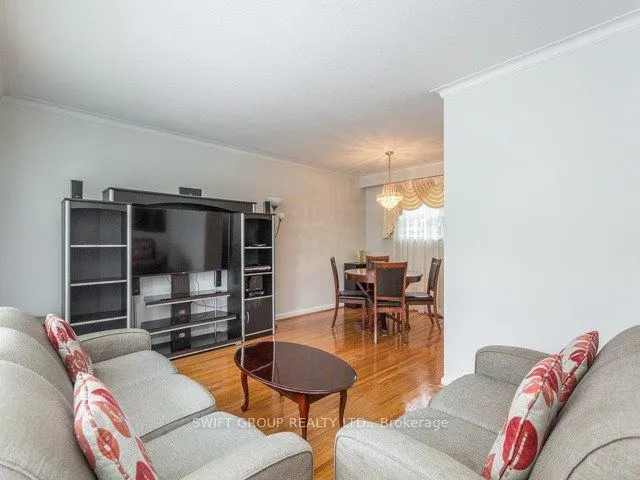 80 Tansley Avenue, #MAIN FLOOR