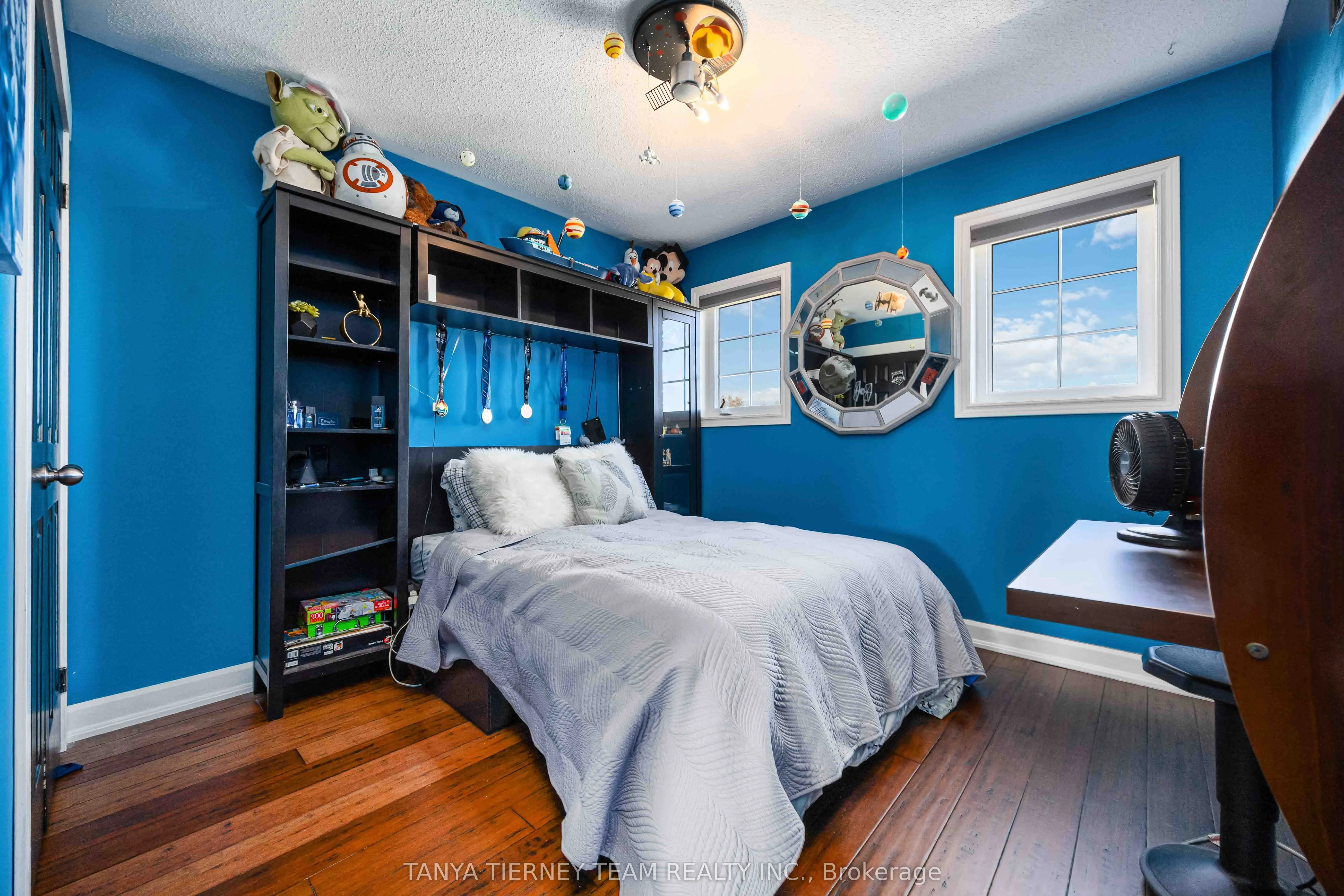 35 Charles Tilley Crescent