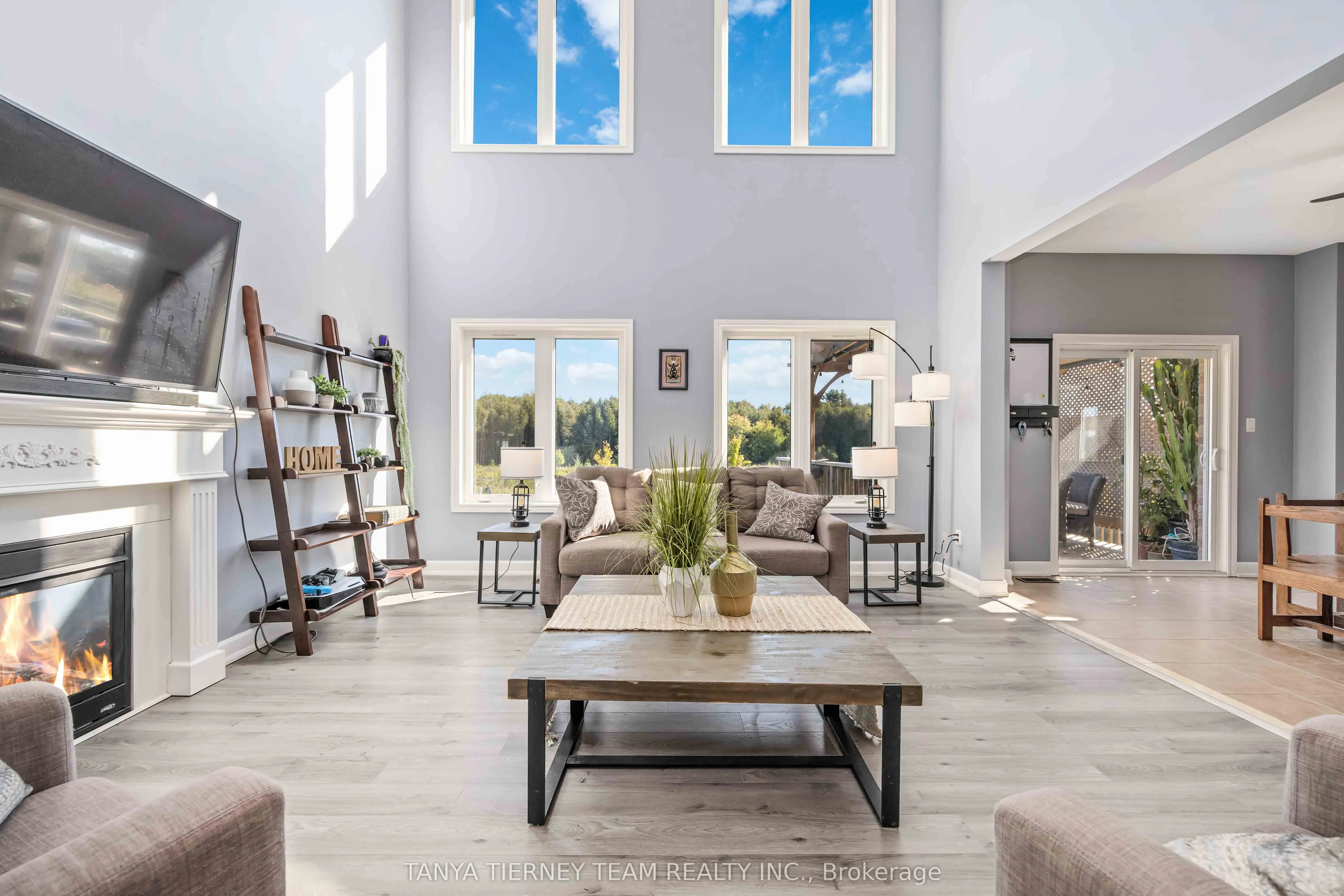 35 Charles Tilley Crescent
