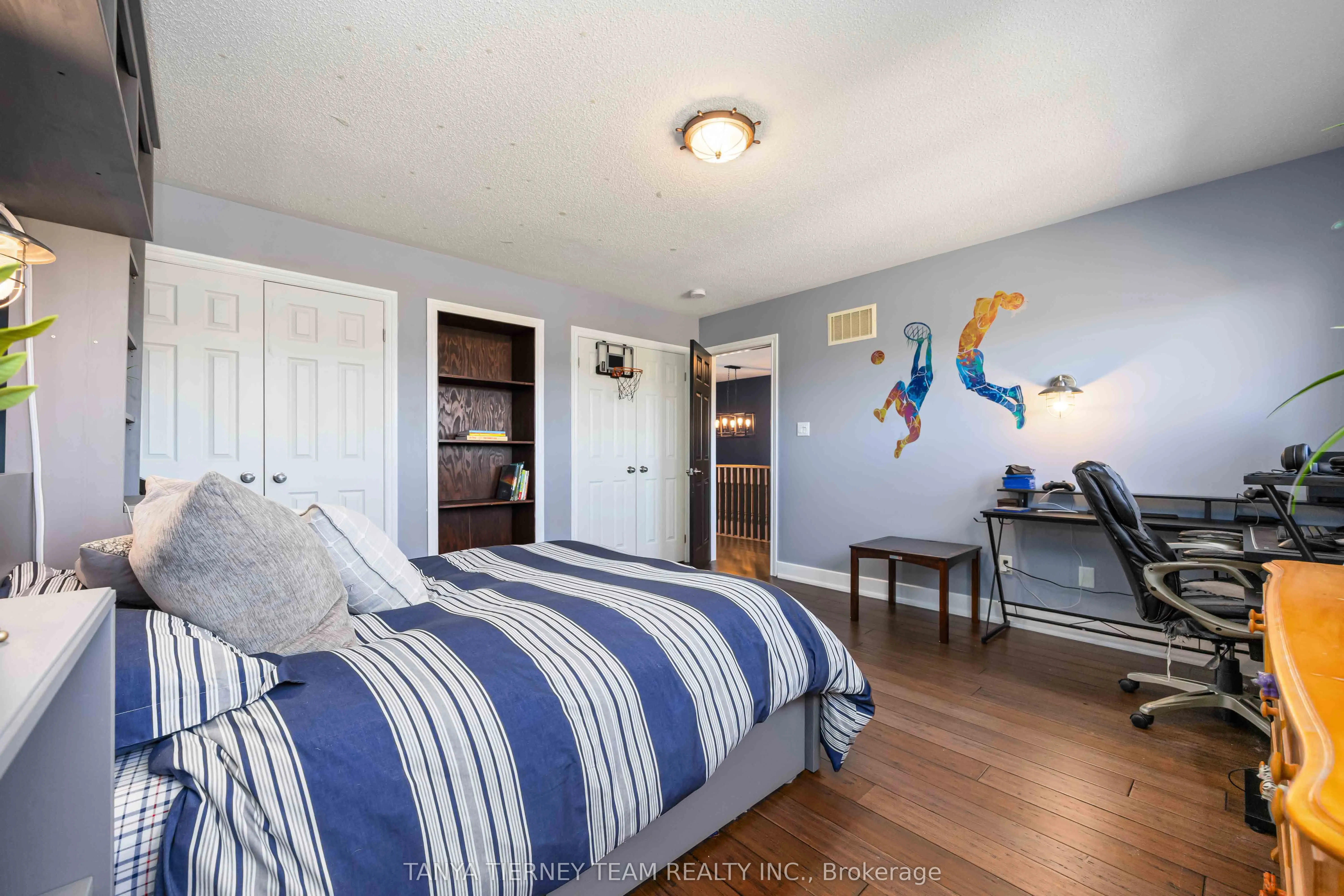 35 Charles Tilley Crescent