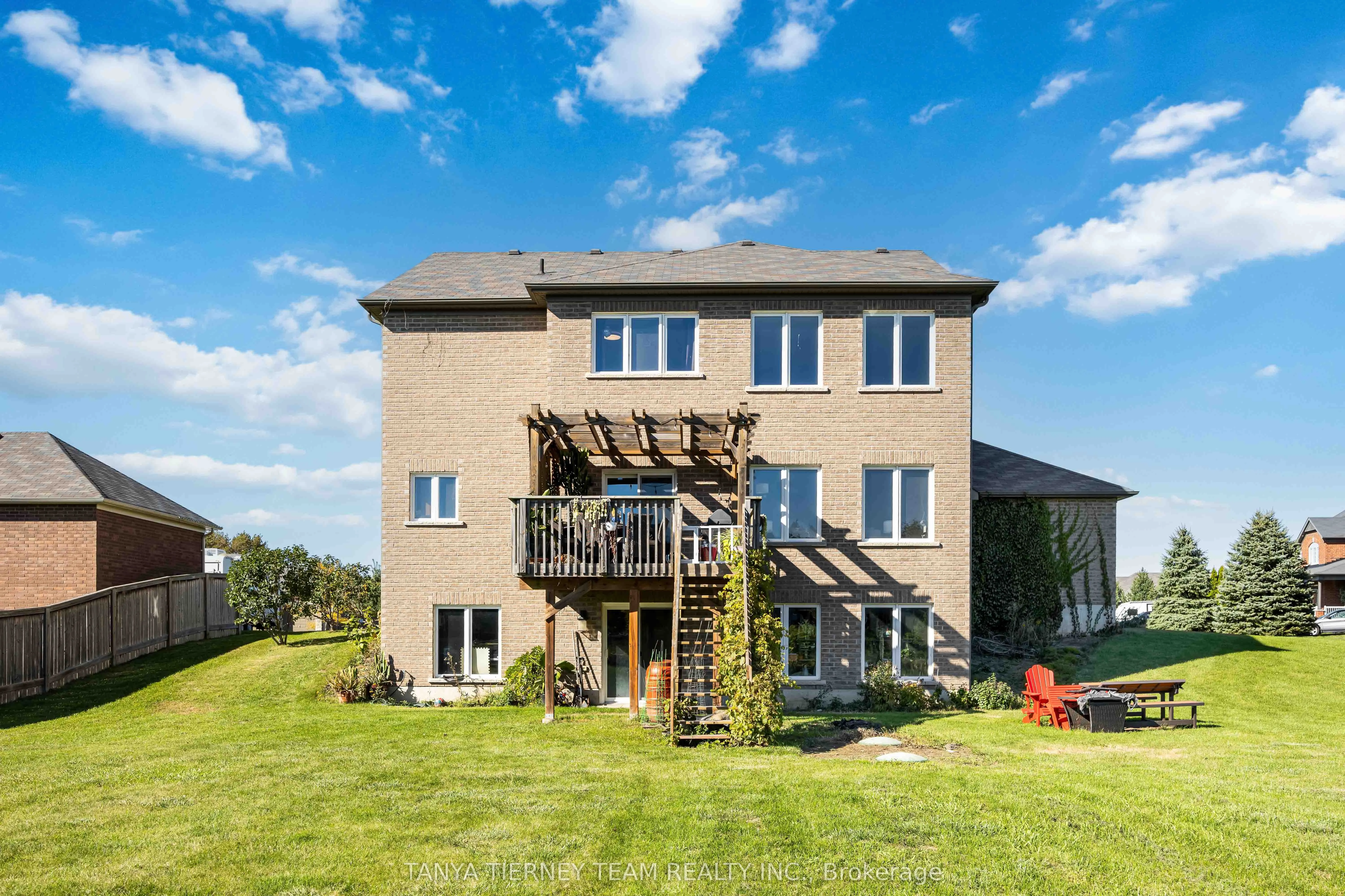 35 Charles Tilley Crescent