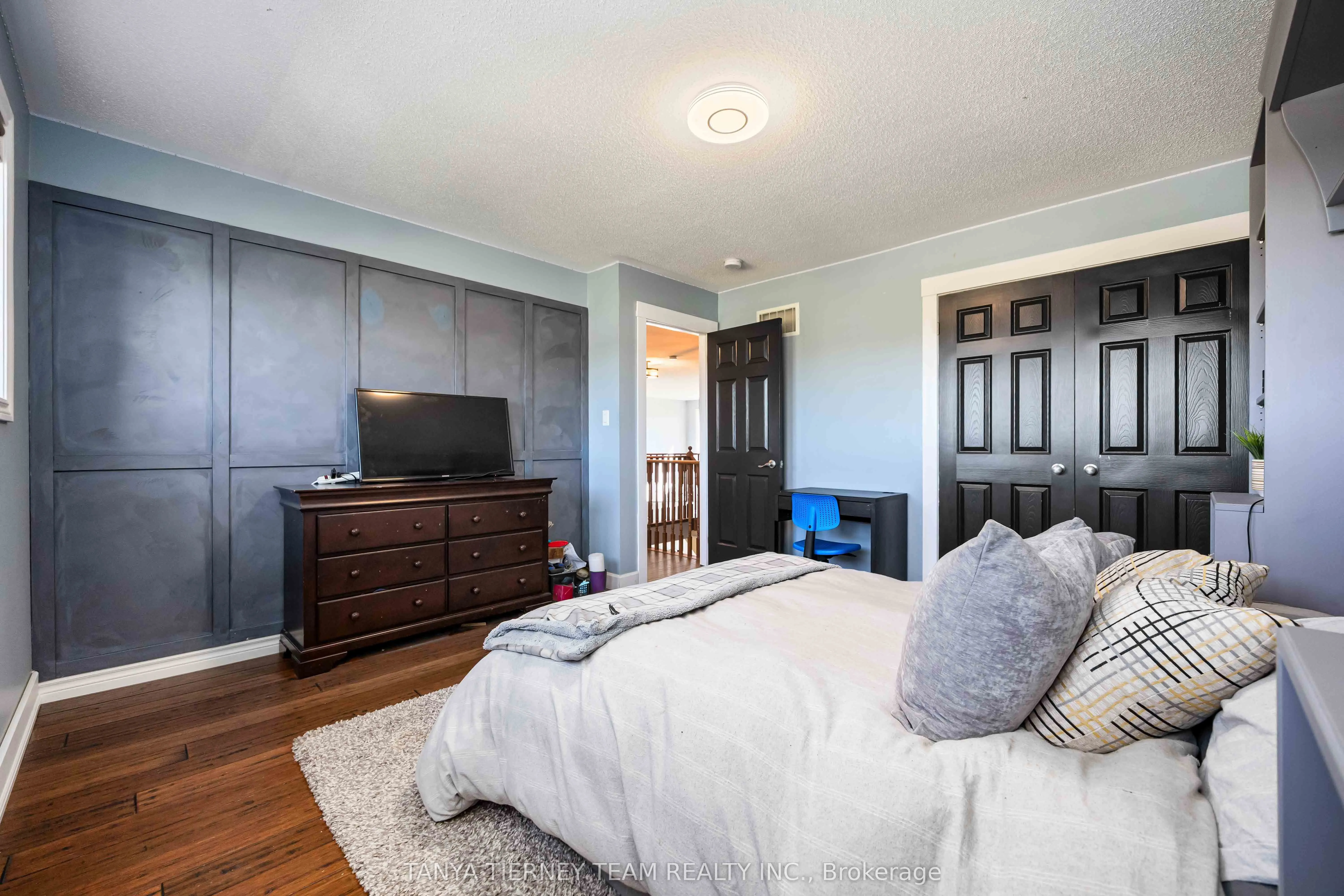 35 Charles Tilley Crescent