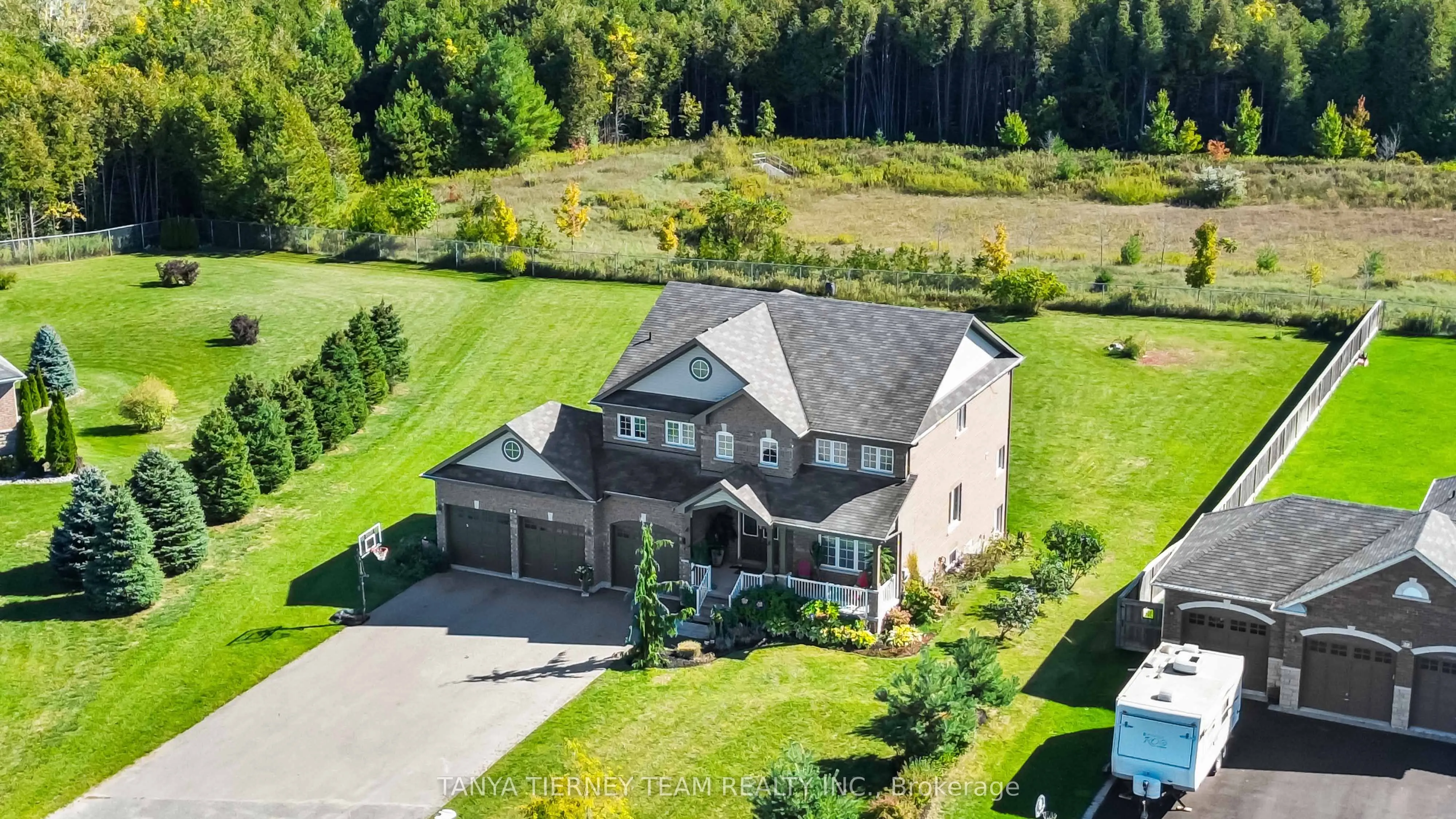 35 Charles Tilley Crescent