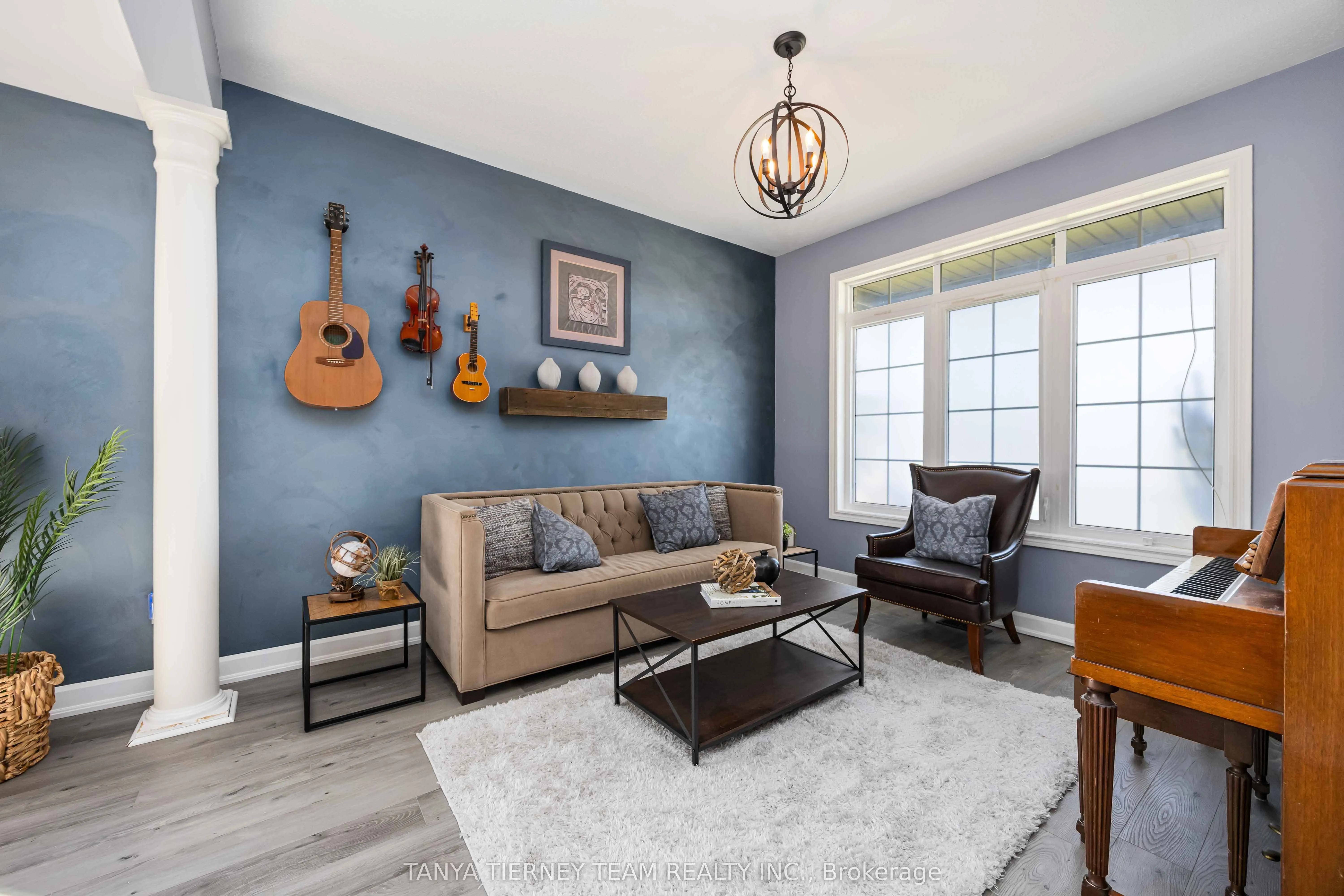 35 Charles Tilley Crescent