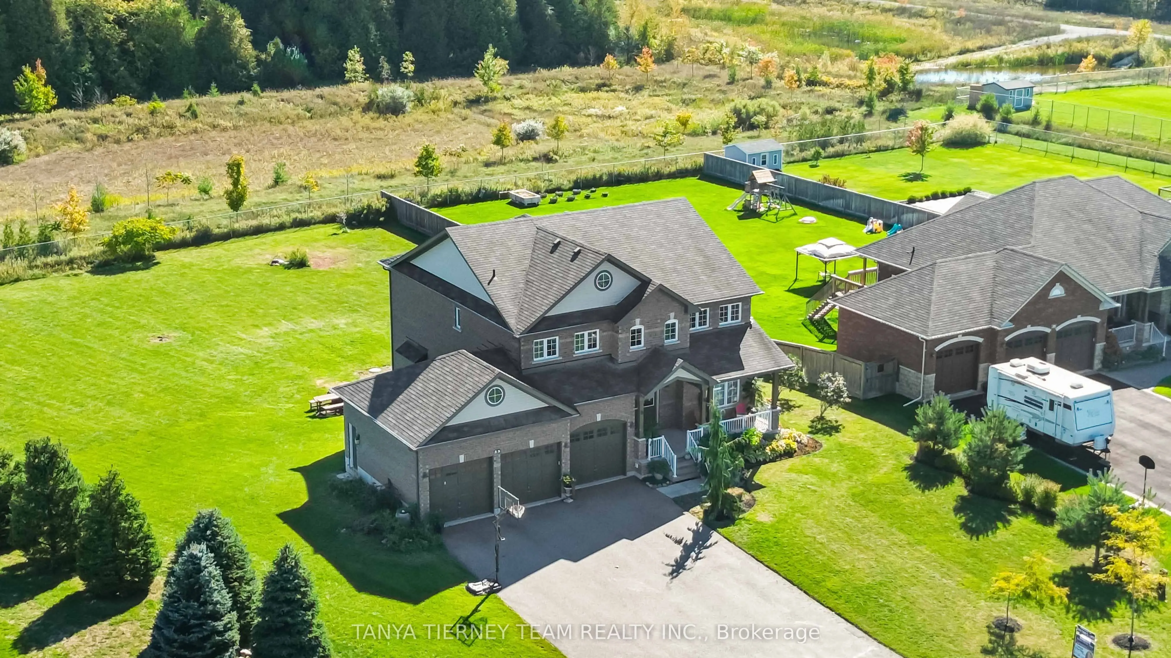 35 Charles Tilley Crescent