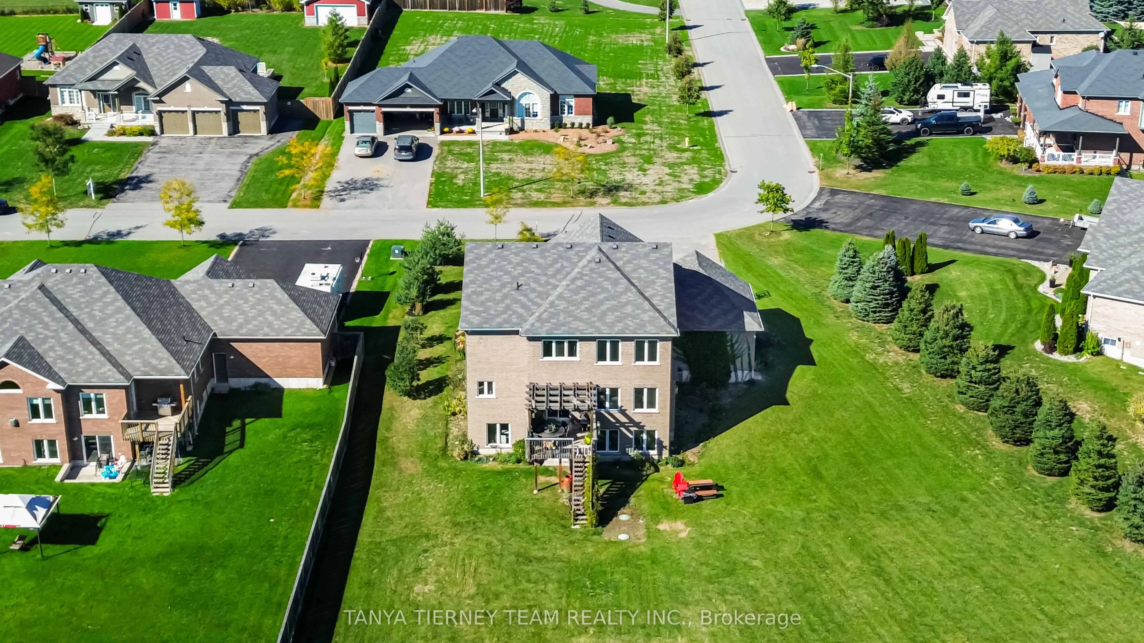 35 Charles Tilley Crescent