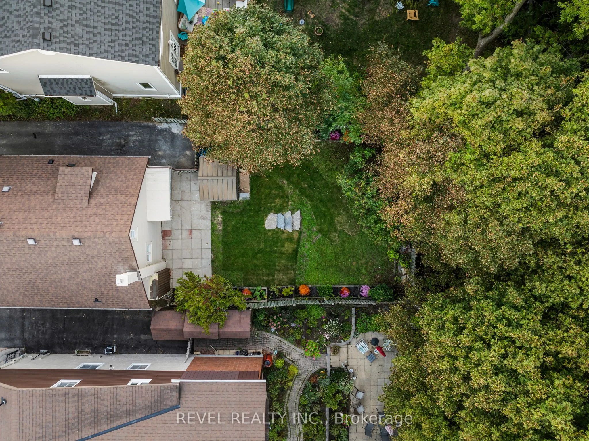180 Hillcroft Street