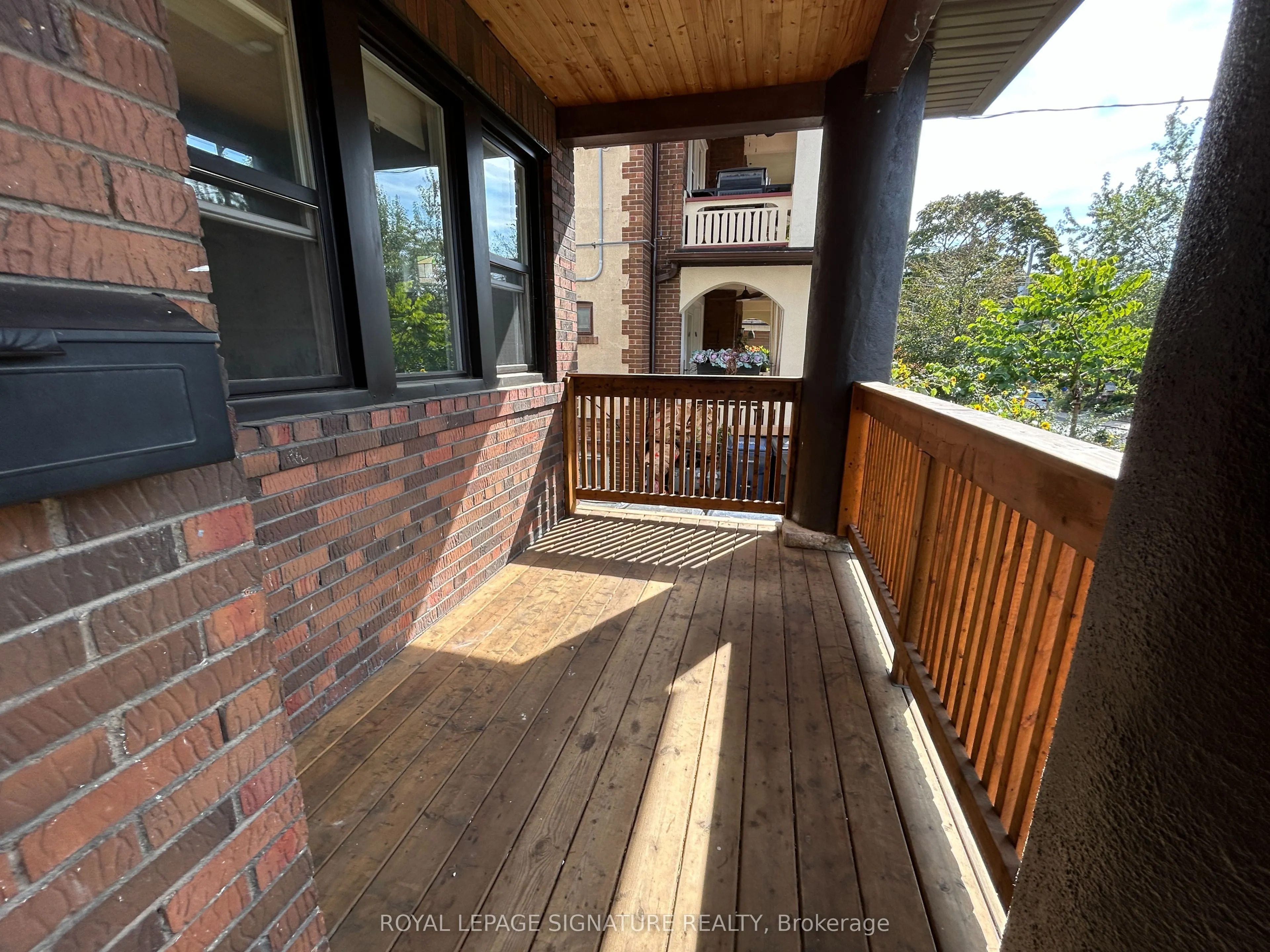 39 Scarboro Beach Boulevard, #Main