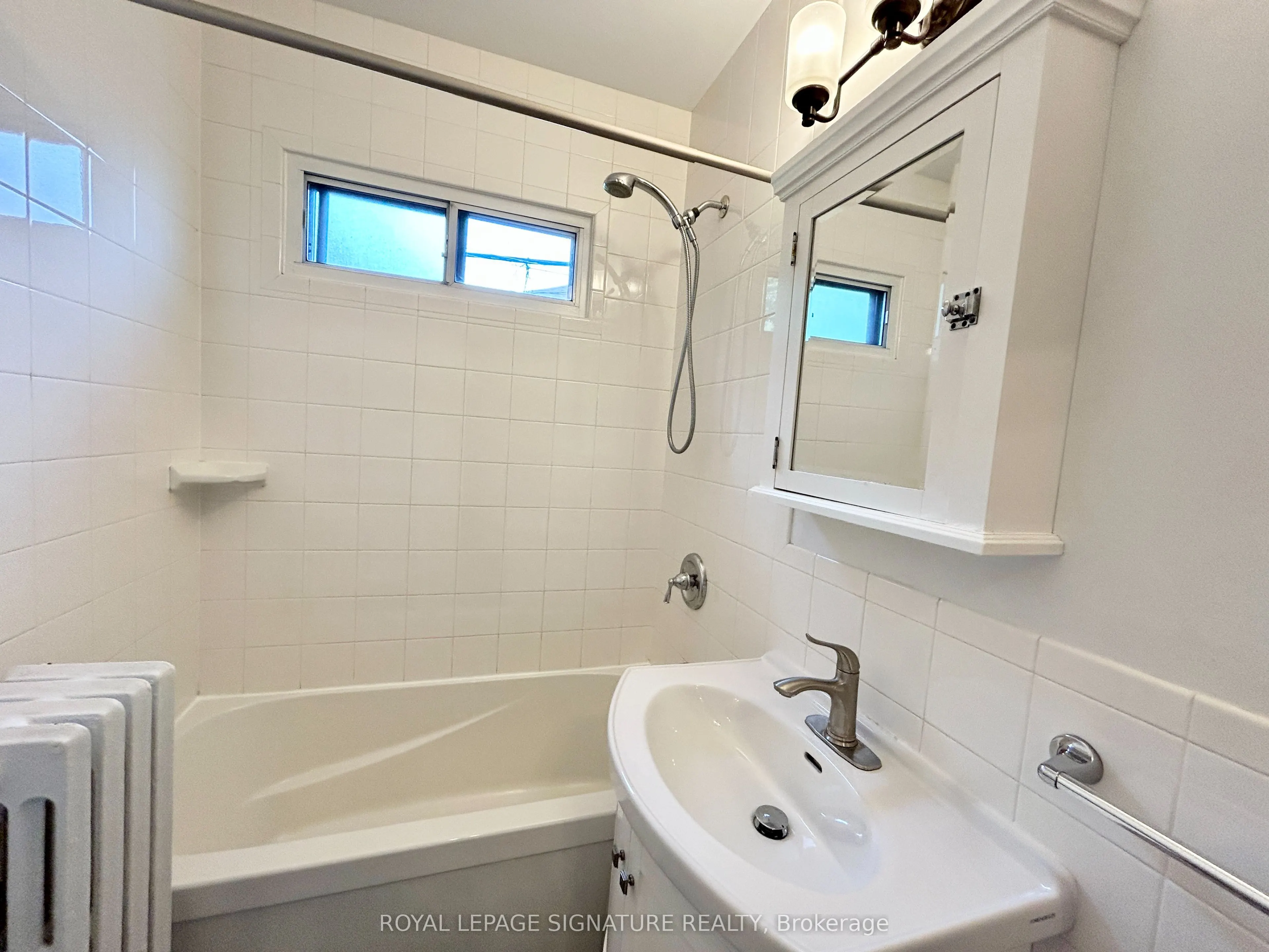 39 Scarboro Beach Boulevard, #Main