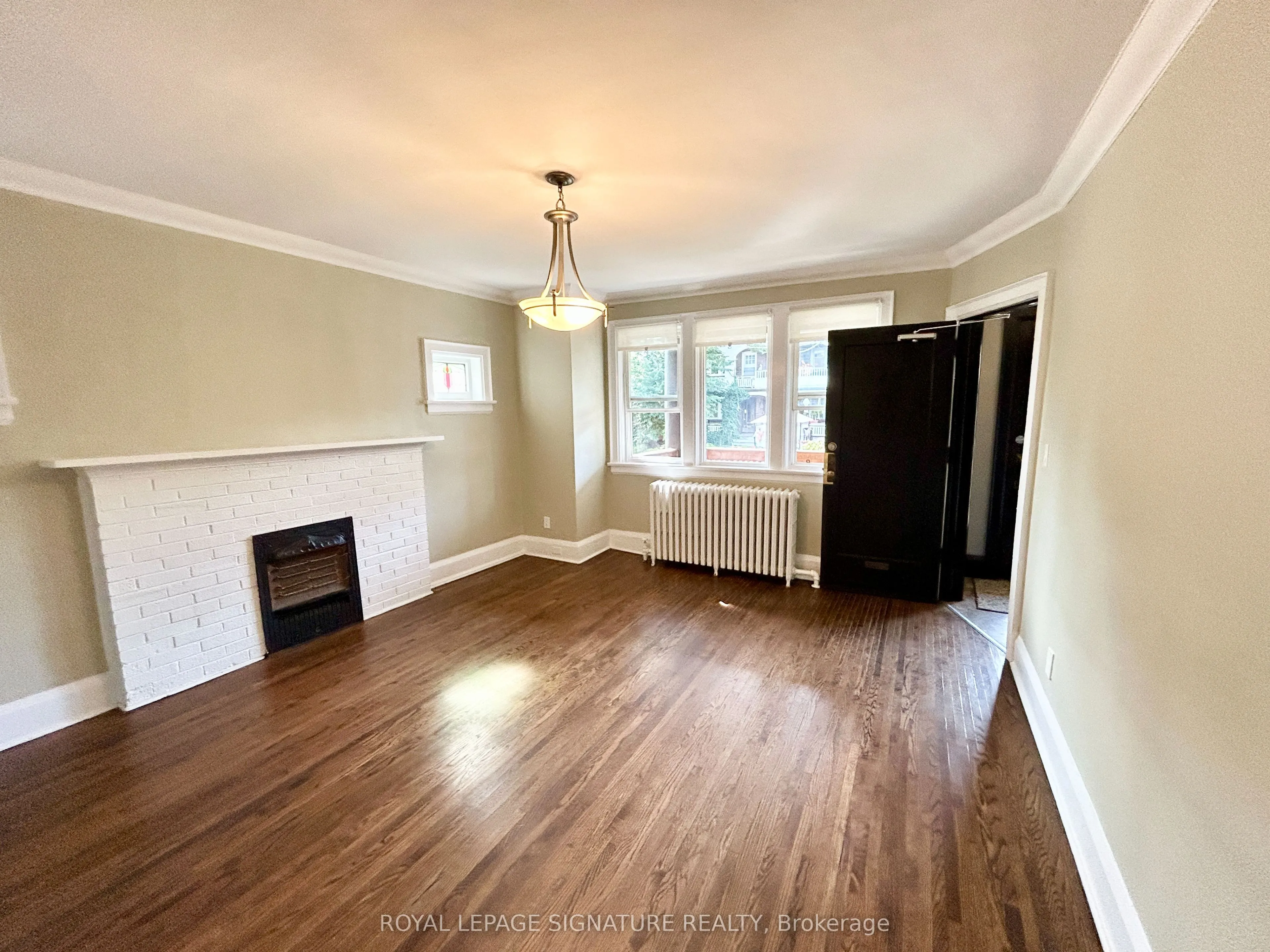 39 Scarboro Beach Boulevard, #Main