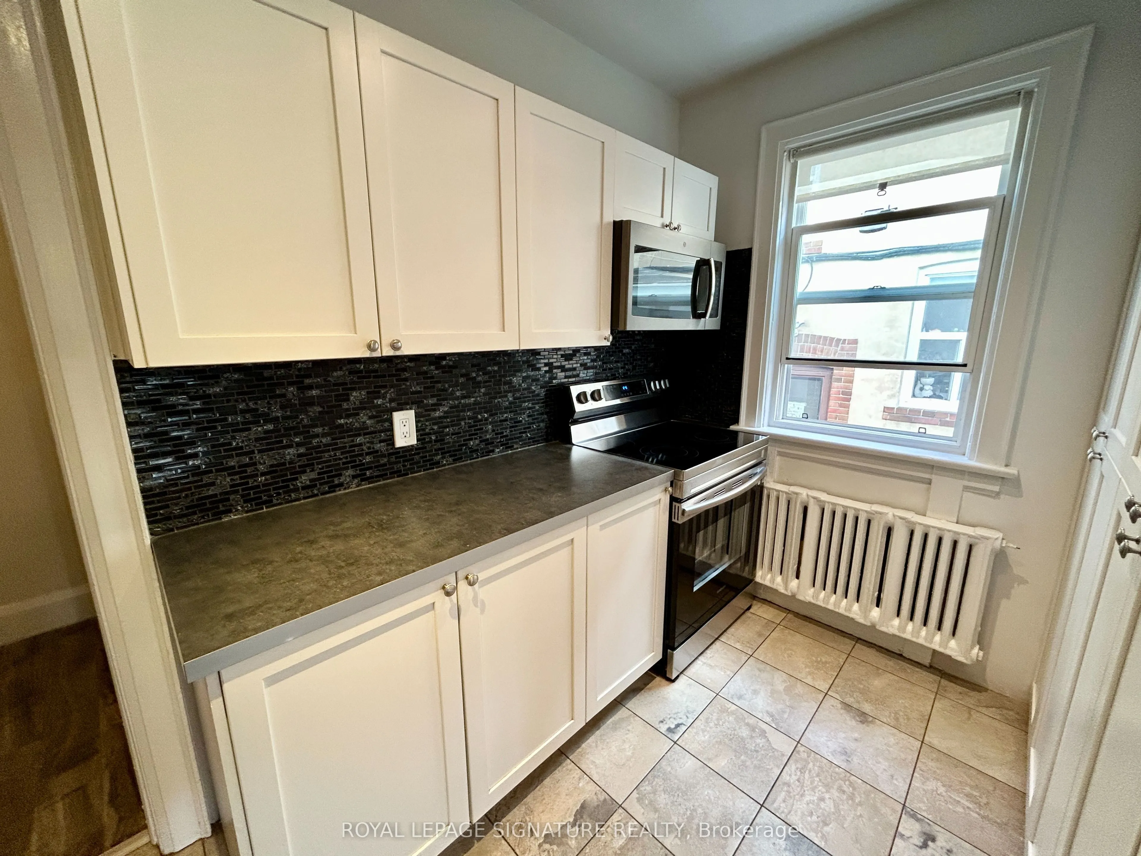 39 Scarboro Beach Boulevard, #Main