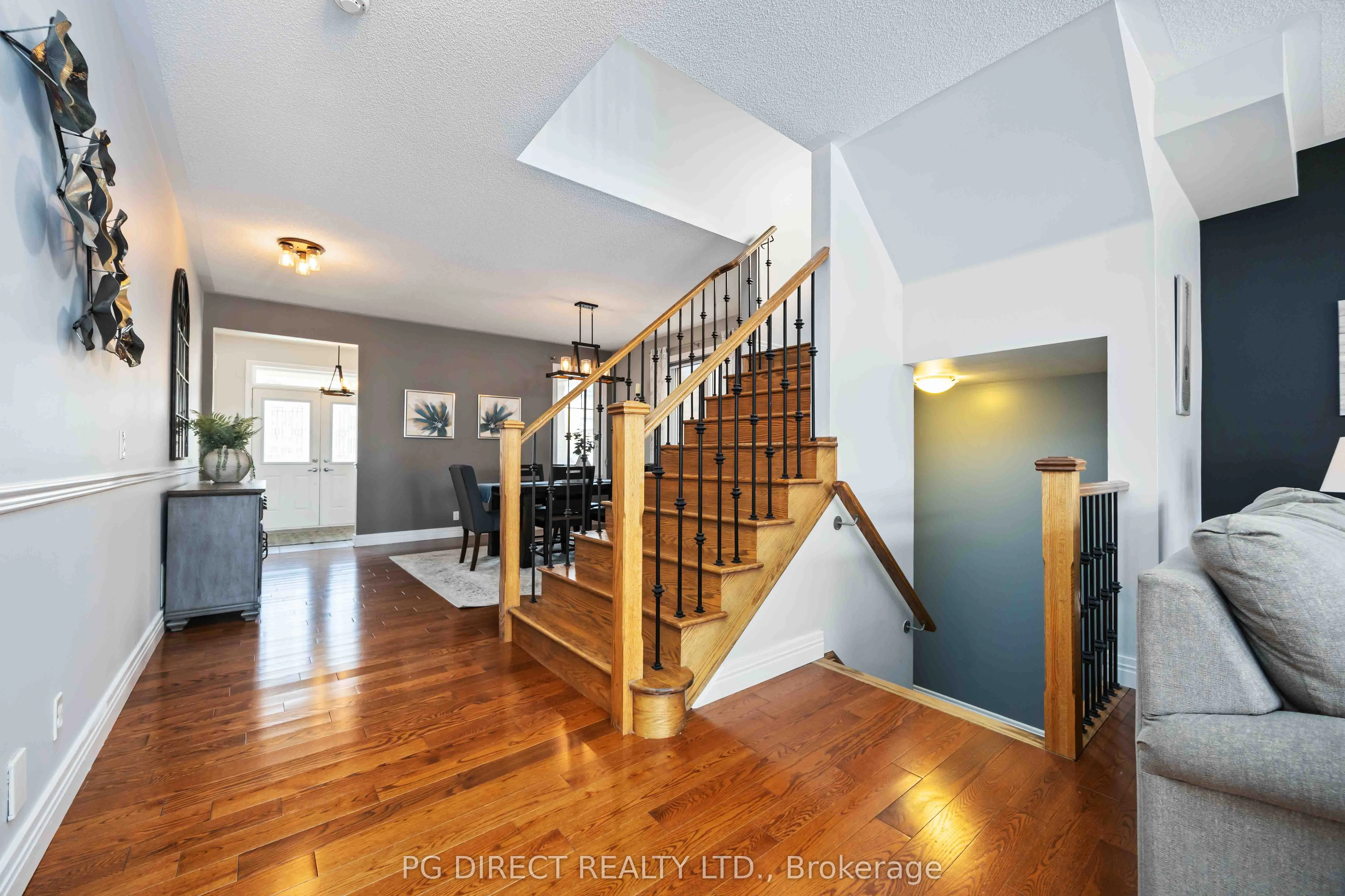 2437 Victoria Park Street