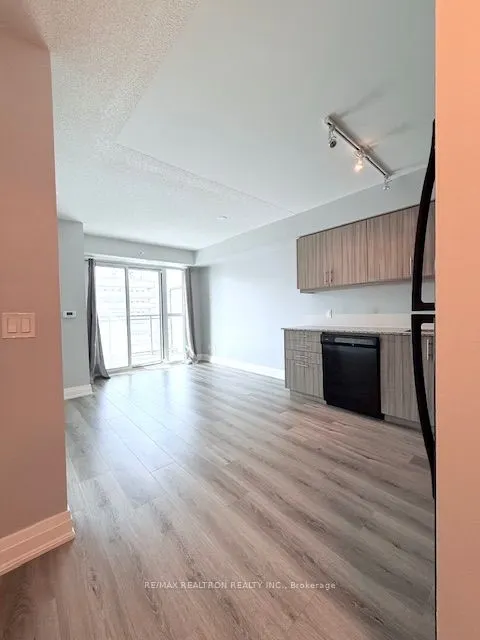 30 Meadowglen Place, #1703