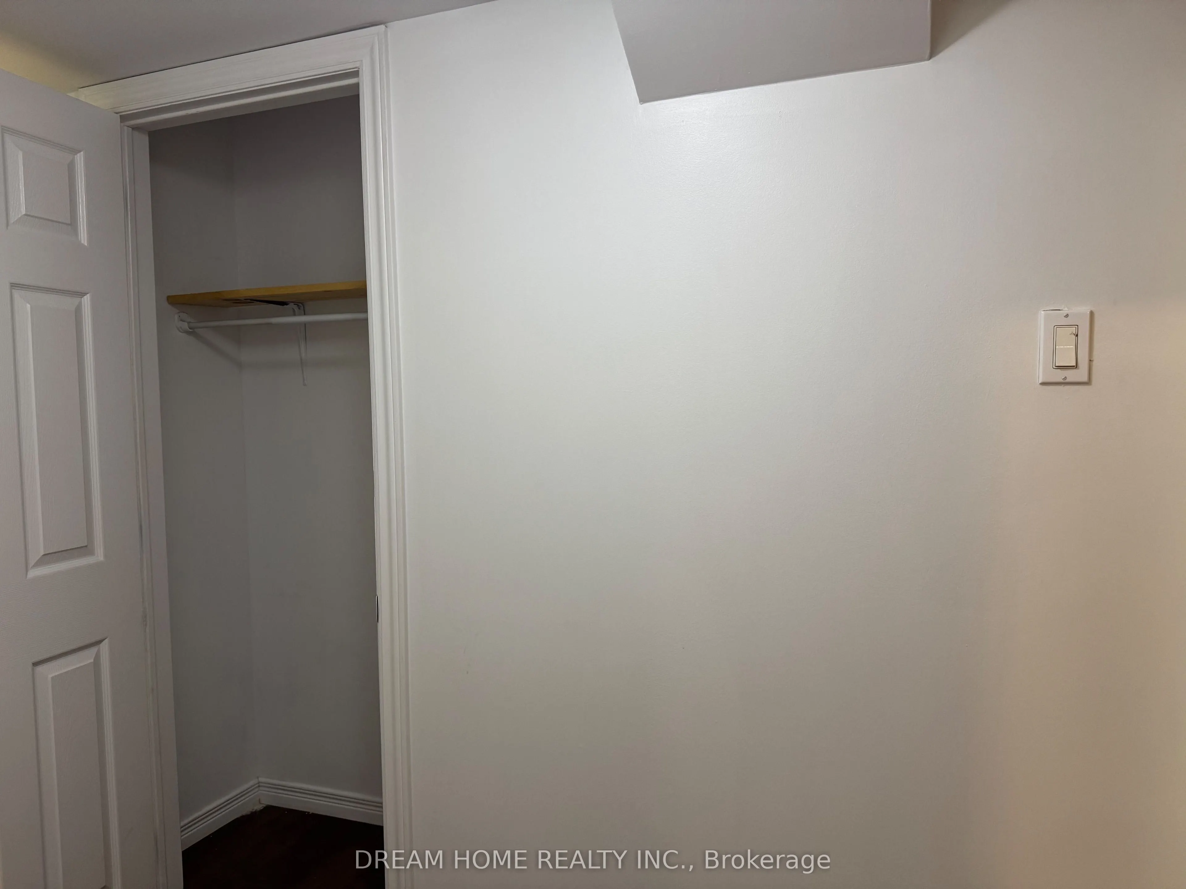 33 Vivian Road