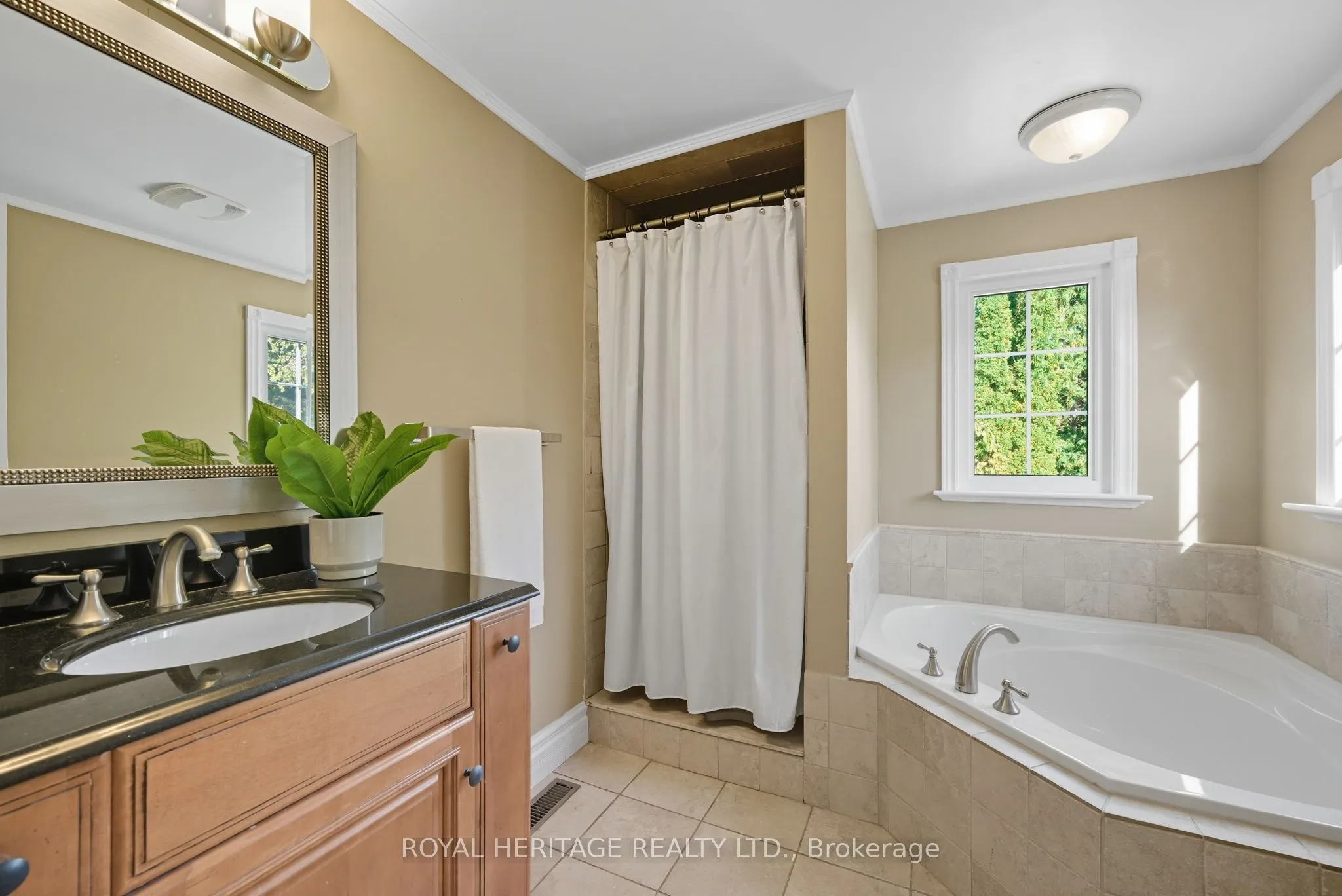 30 Chatsworth Crescent