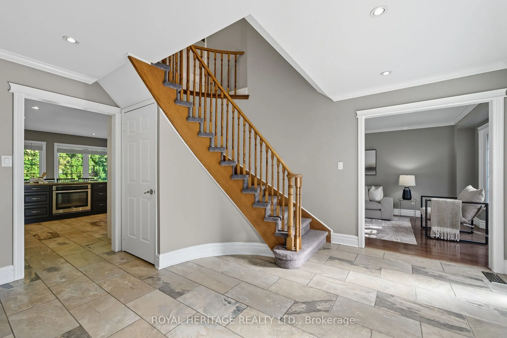 30 Chatsworth Crescent