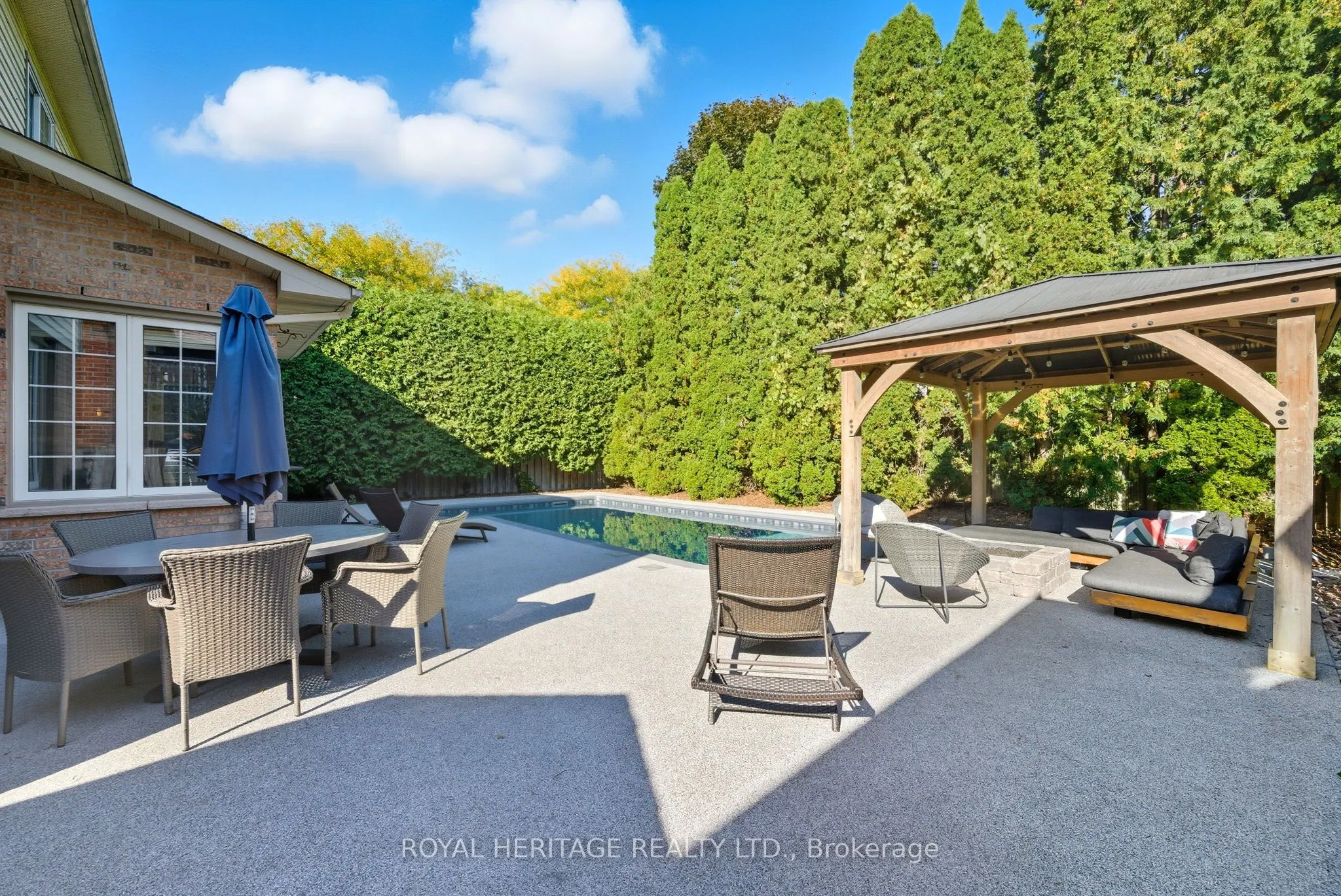 30 Chatsworth Crescent