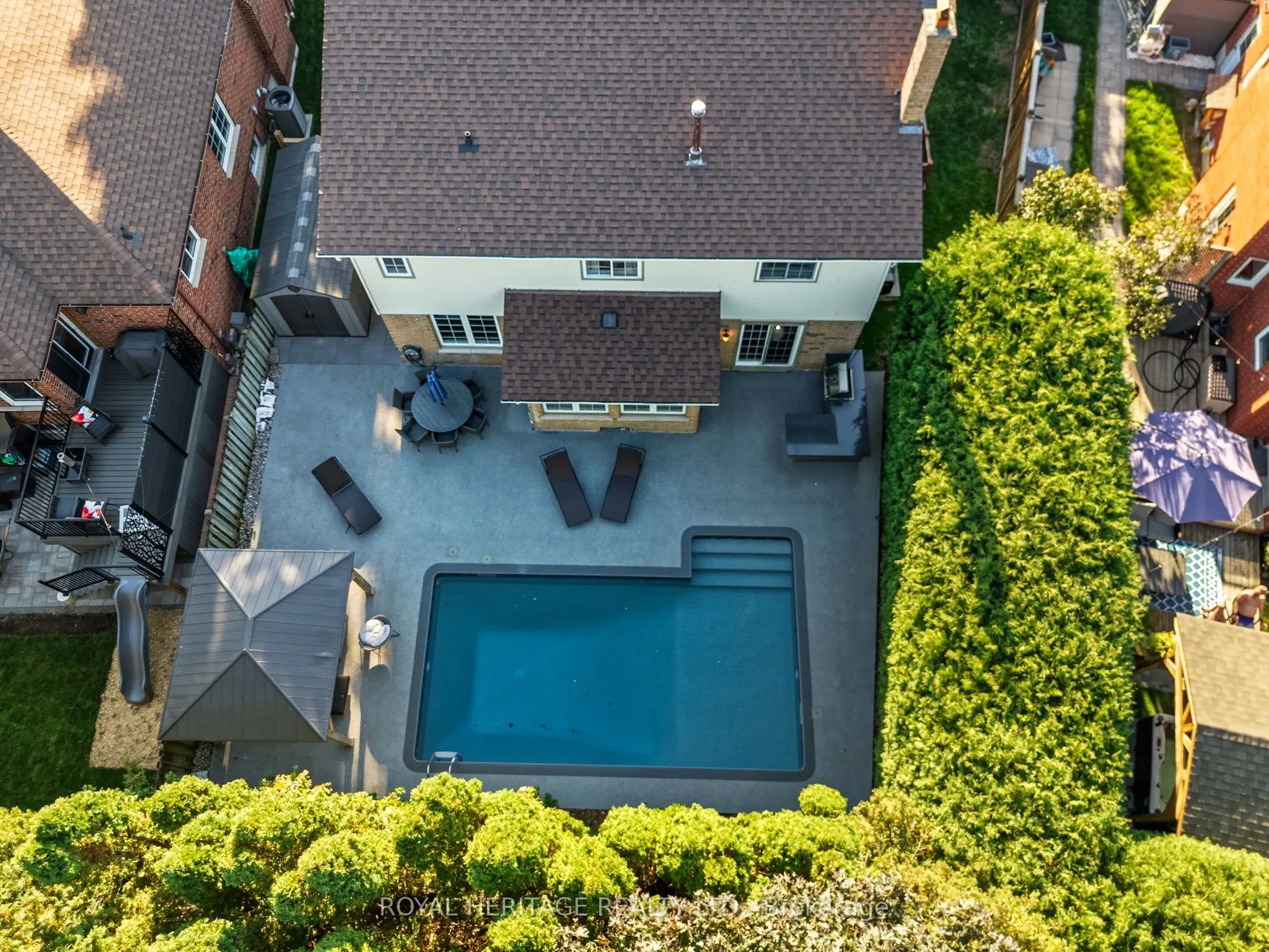30 Chatsworth Crescent