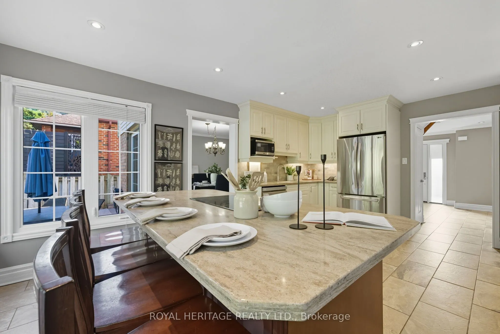 30 Chatsworth Crescent