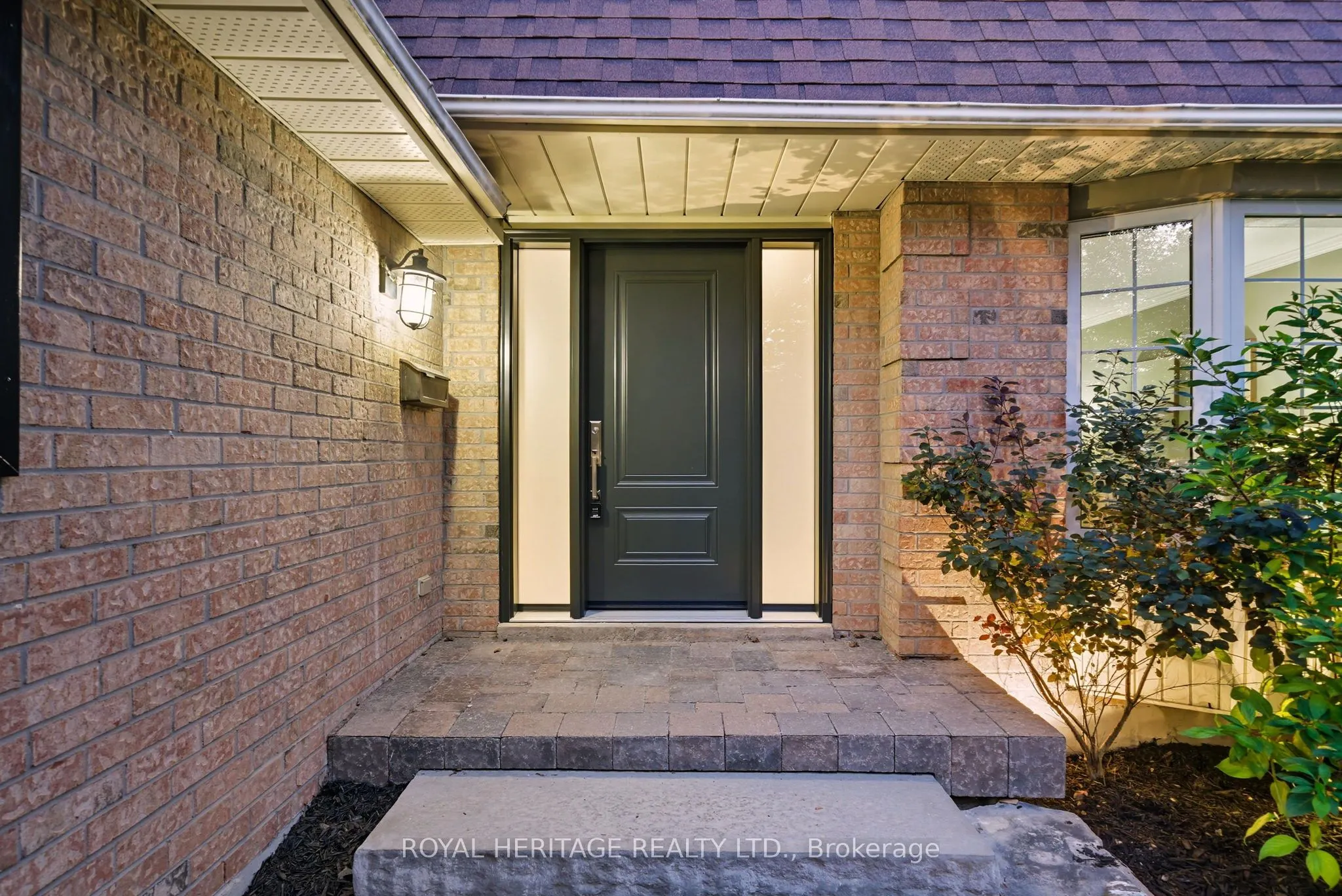 30 Chatsworth Crescent