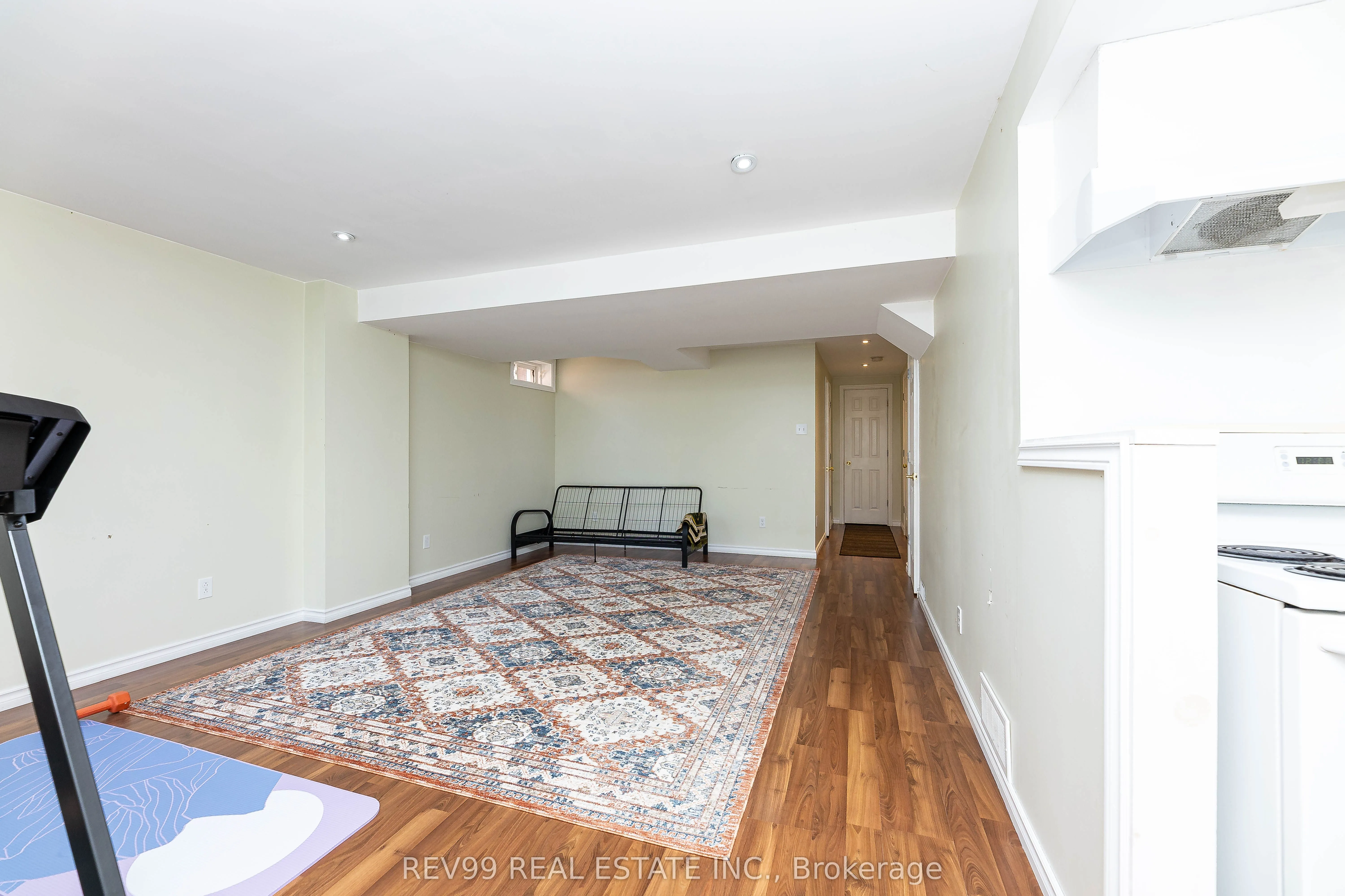 735 Brasswinds Trail