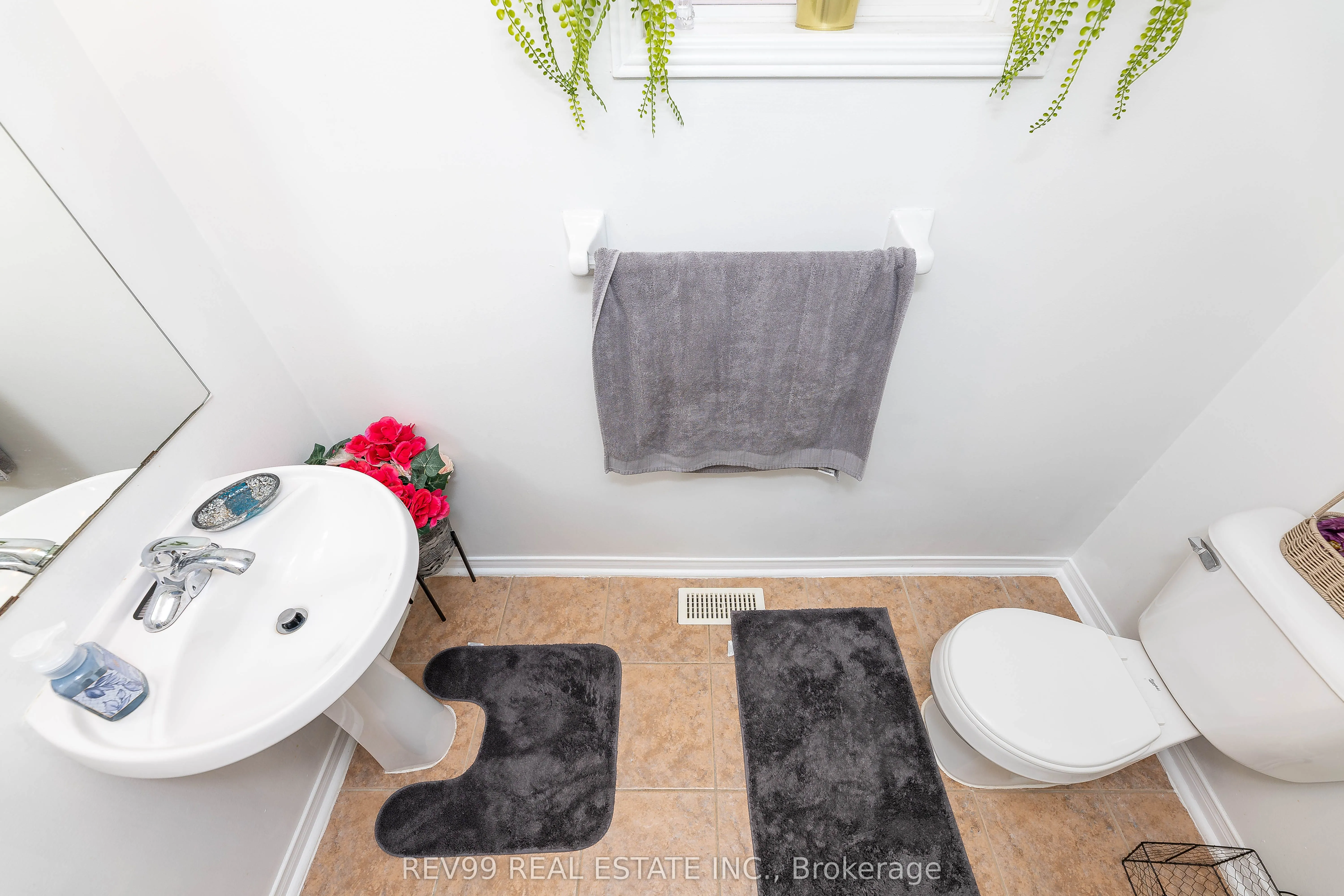 735 Brasswinds Trail