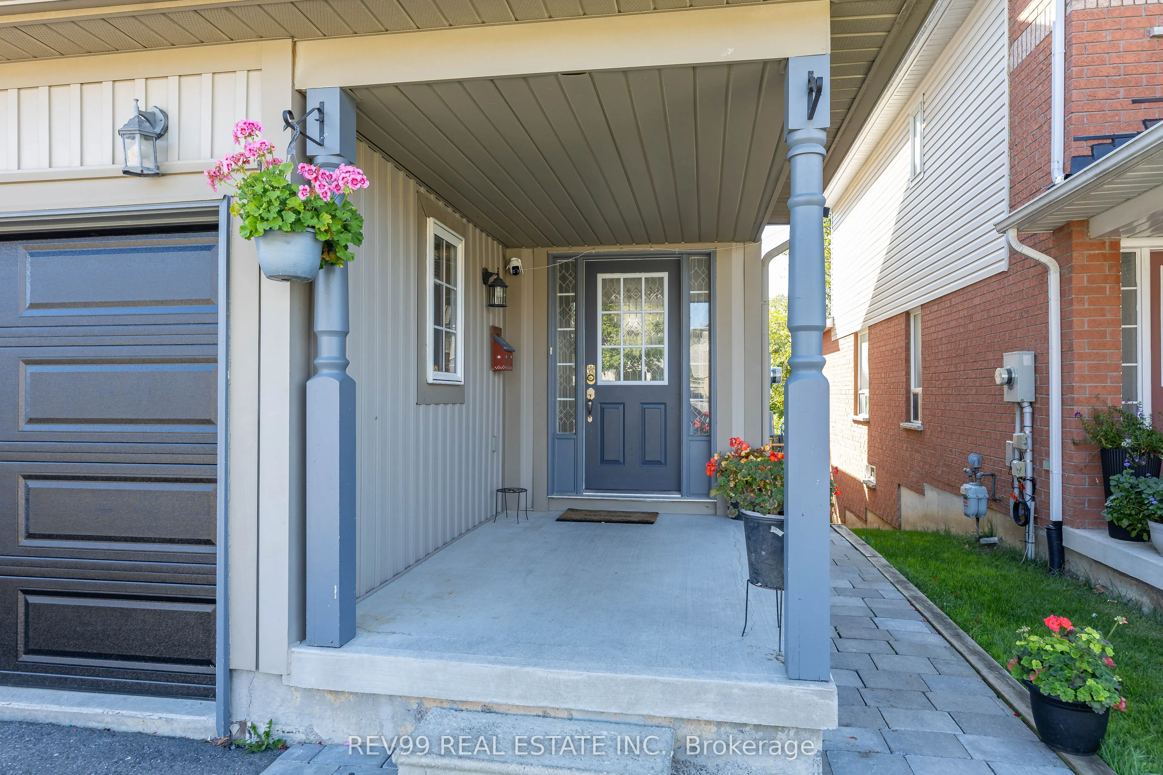 735 Brasswinds Trail
