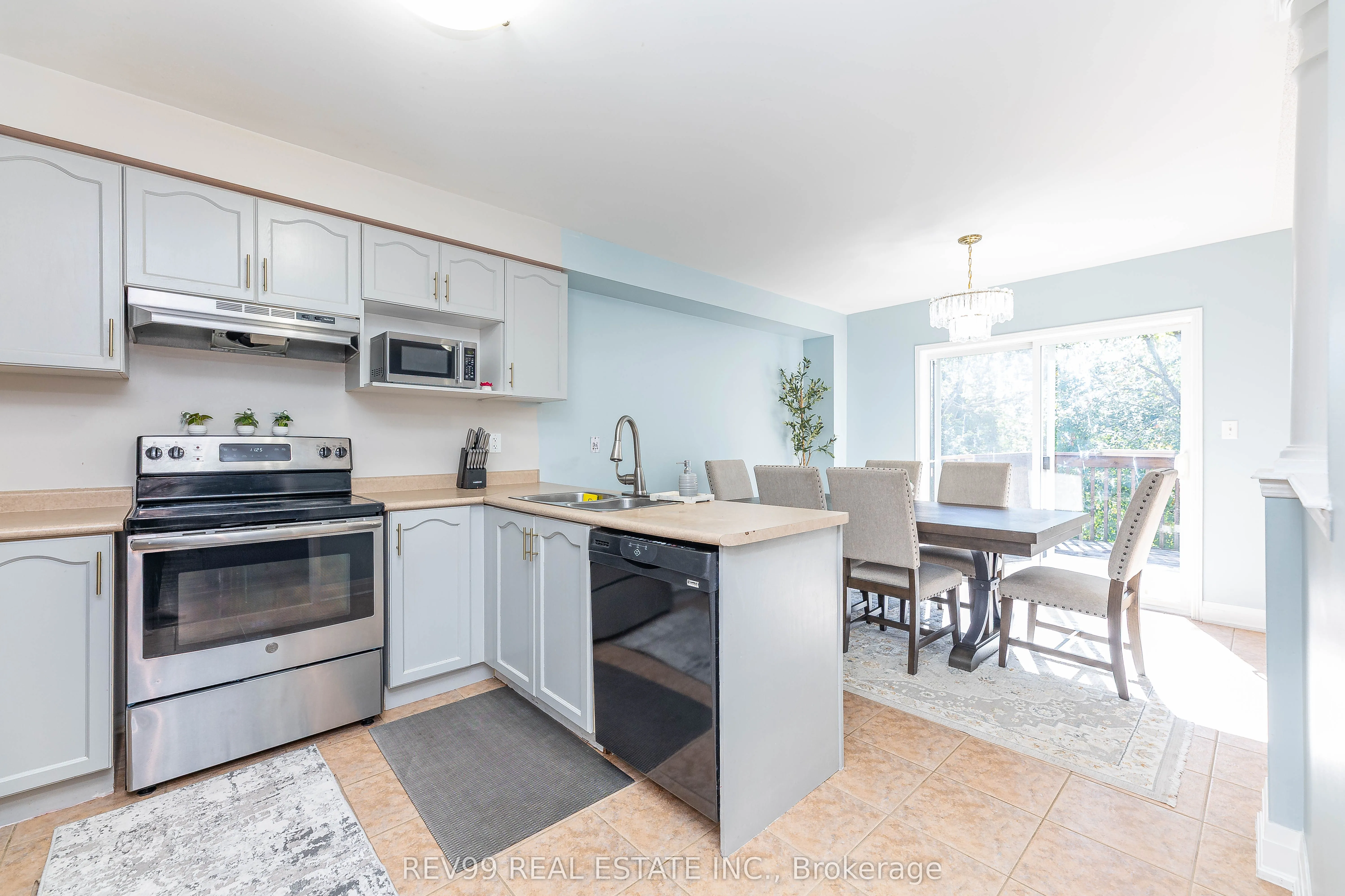 735 Brasswinds Trail