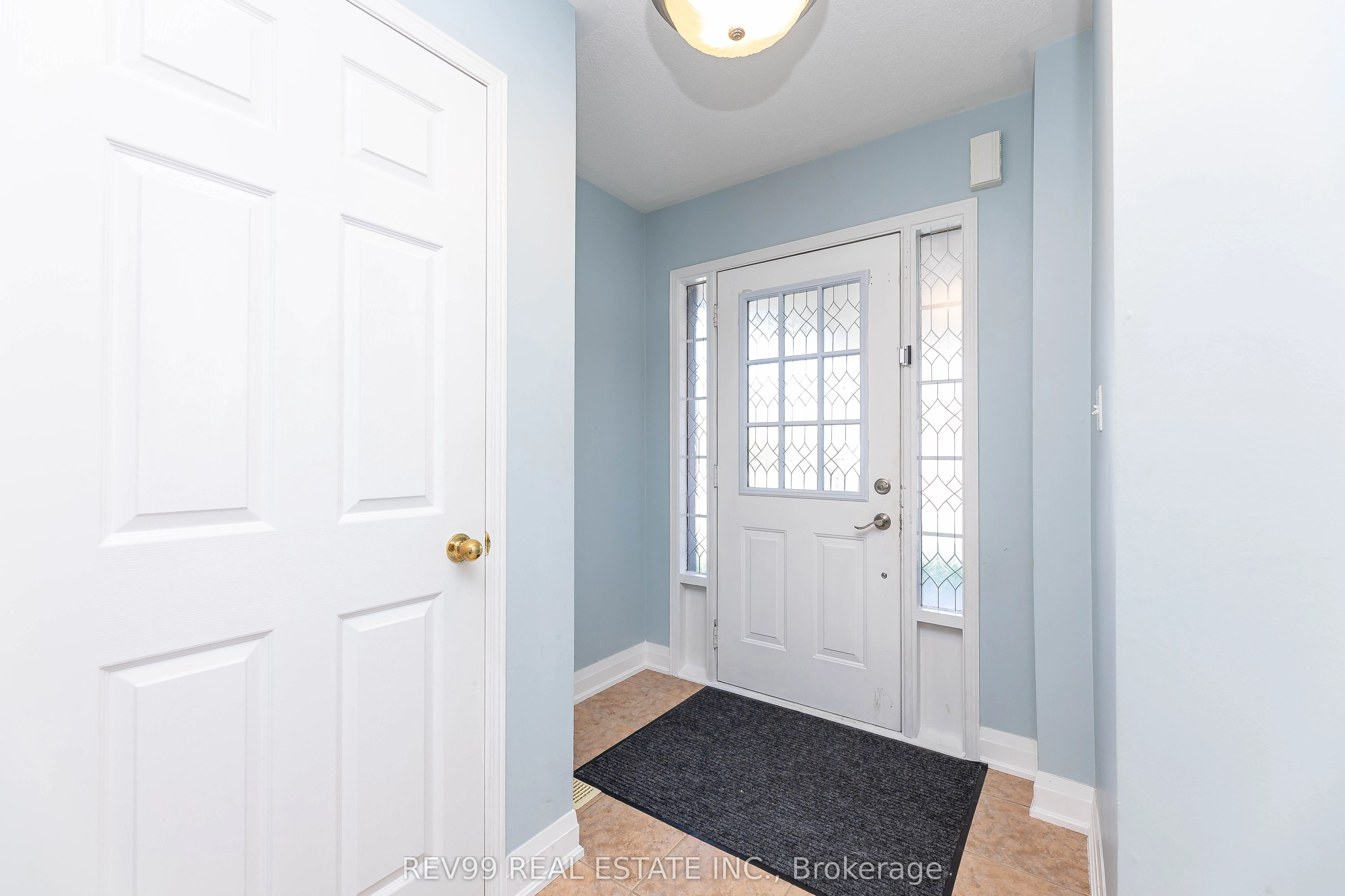 735 Brasswinds Trail