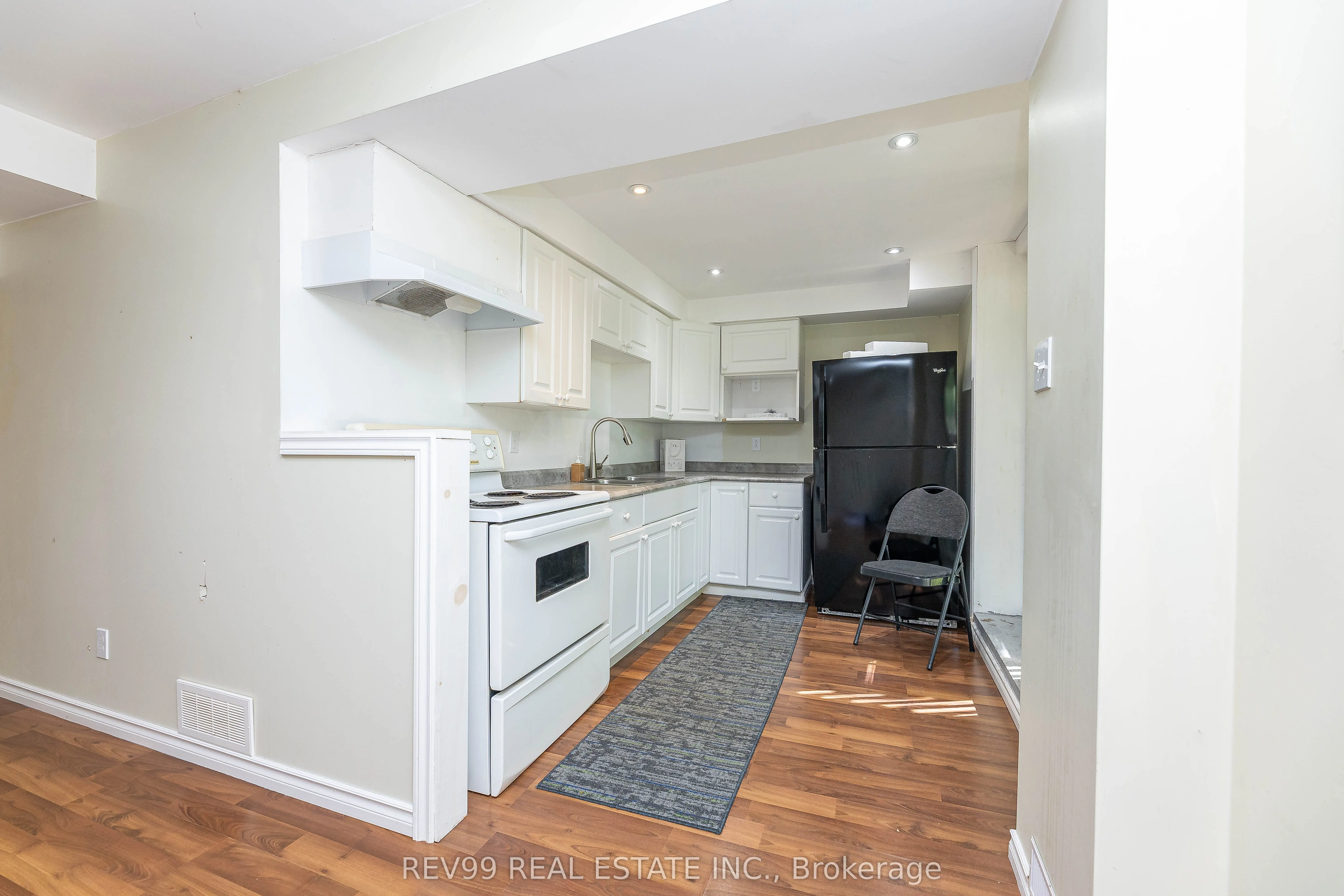 735 Brasswinds Trail