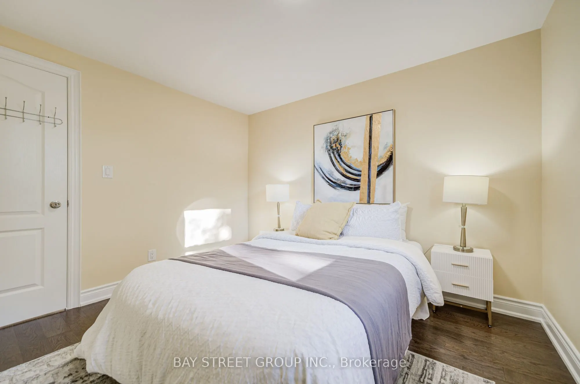 107 Enchanted Hills Crescent