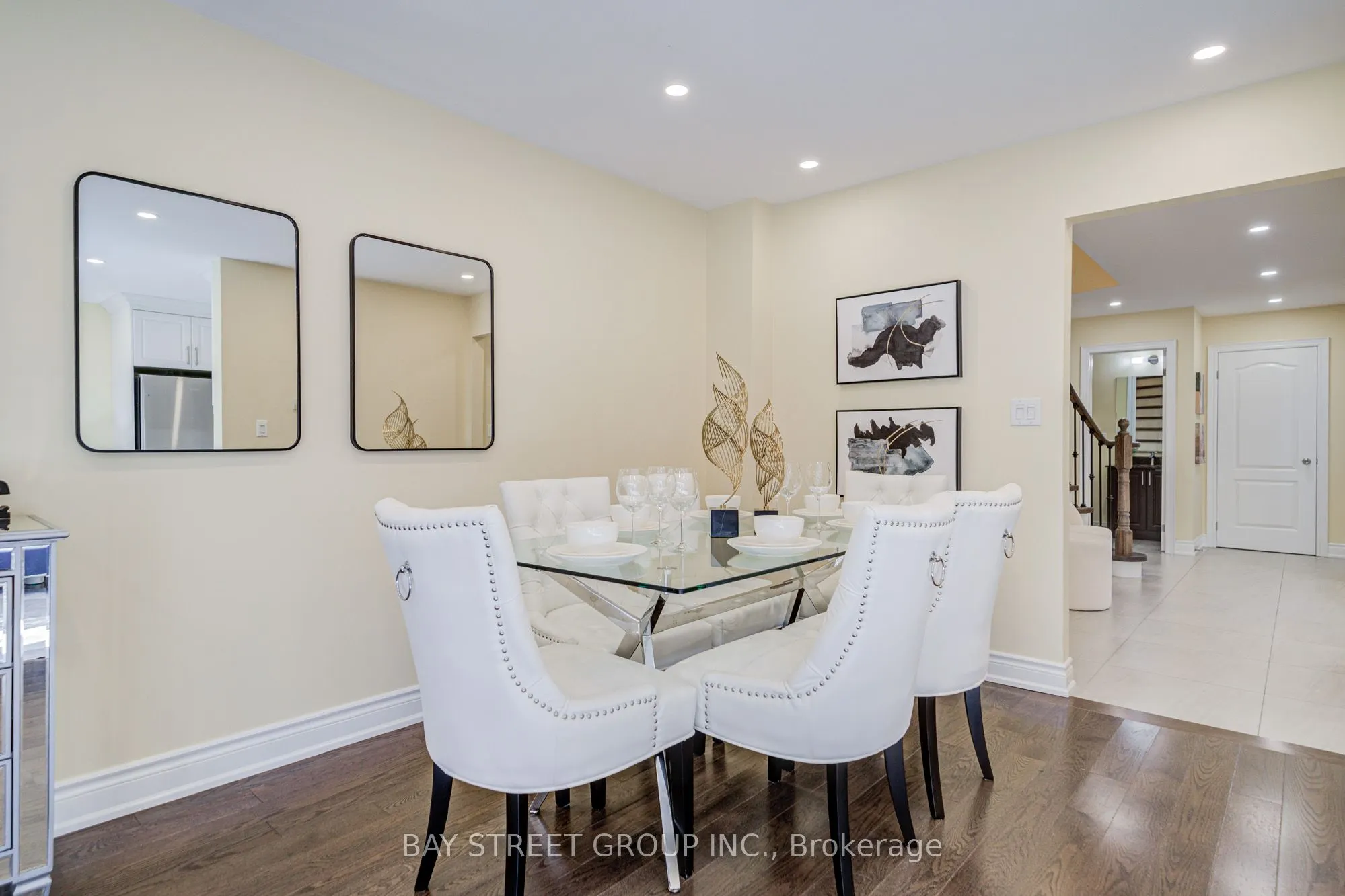 107 Enchanted Hills Crescent