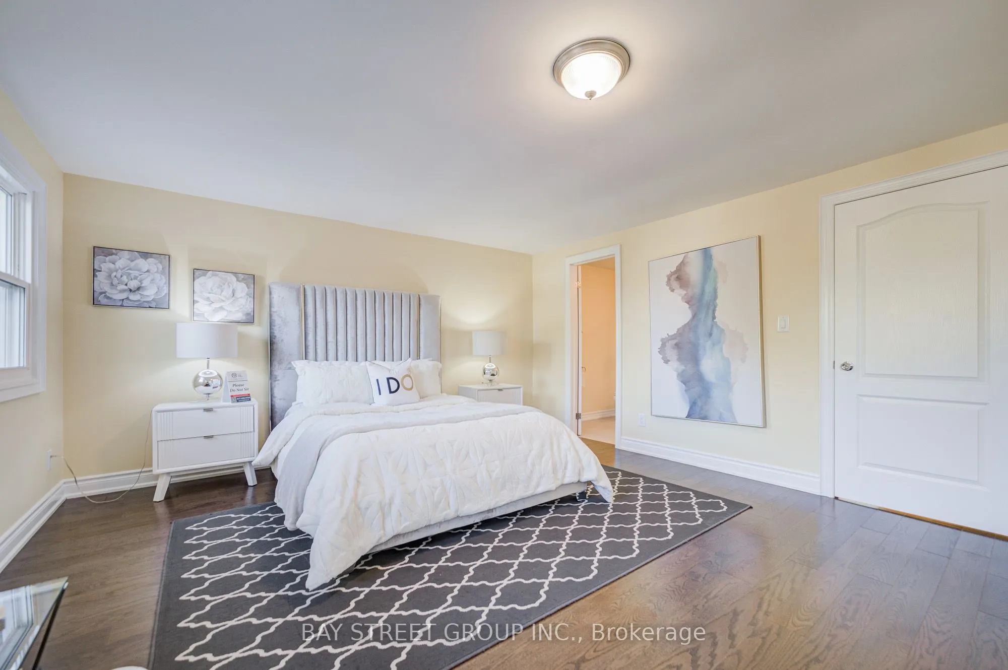 107 Enchanted Hills Crescent