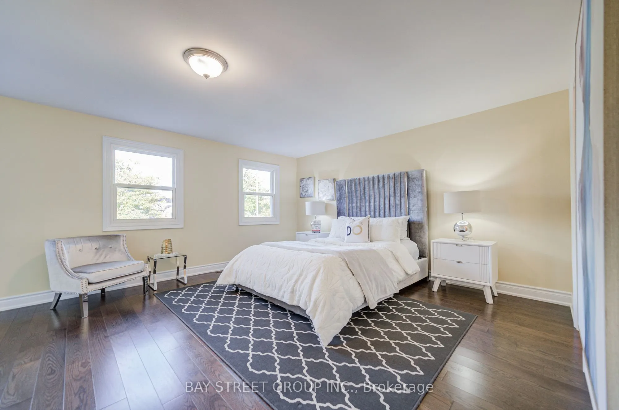 107 Enchanted Hills Crescent