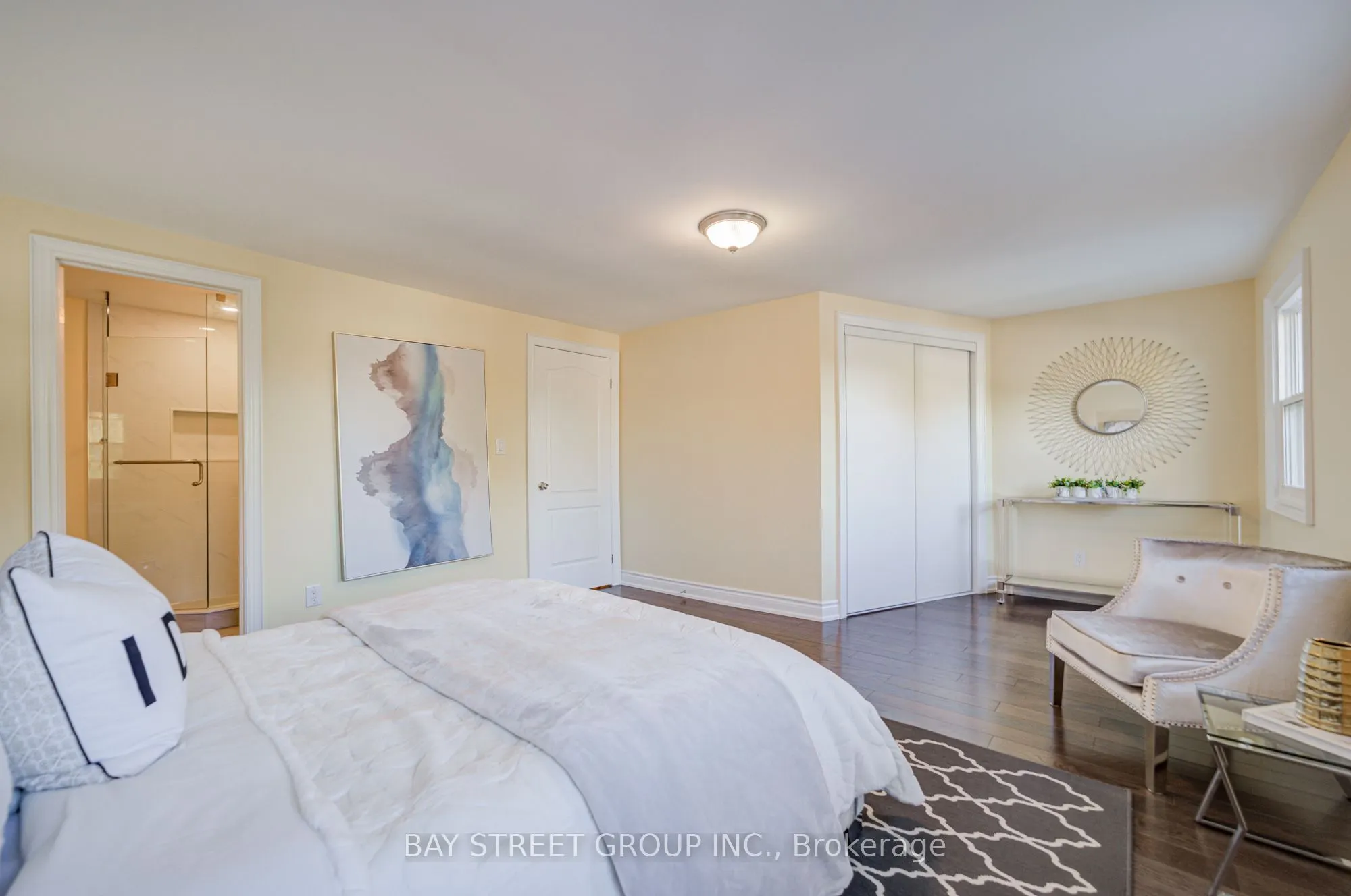 107 Enchanted Hills Crescent