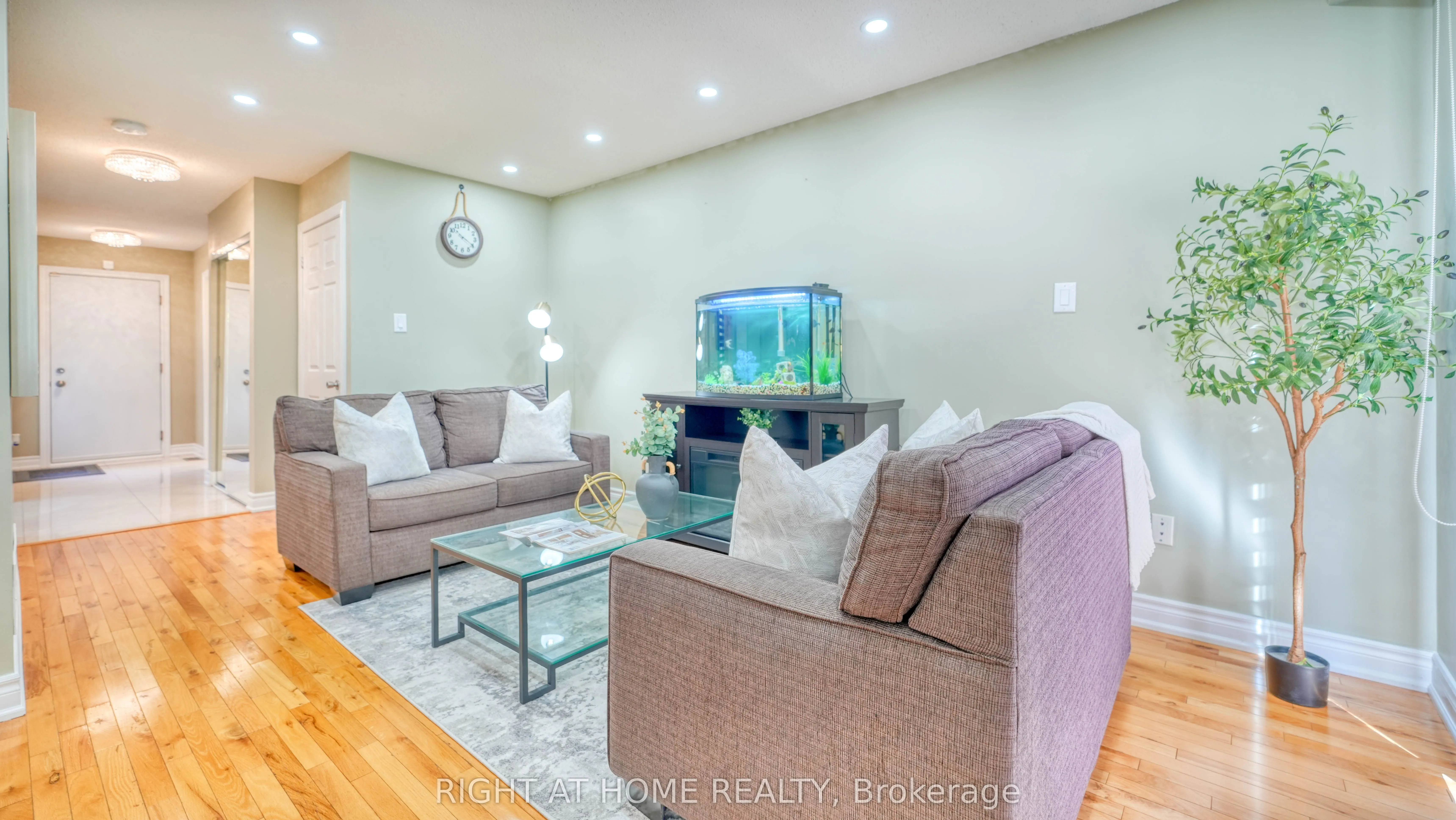 58 Teddington Crescent