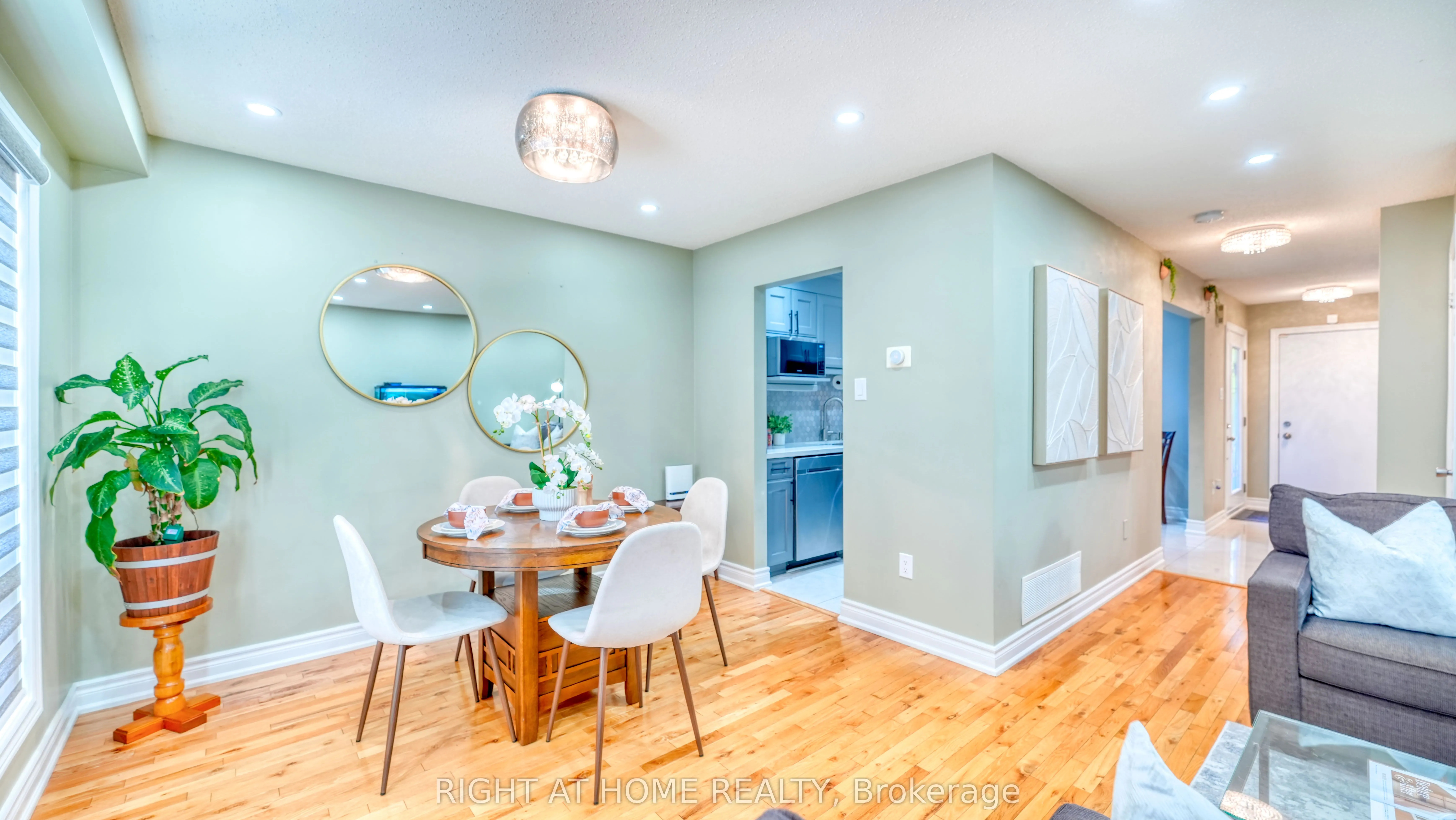 58 Teddington Crescent