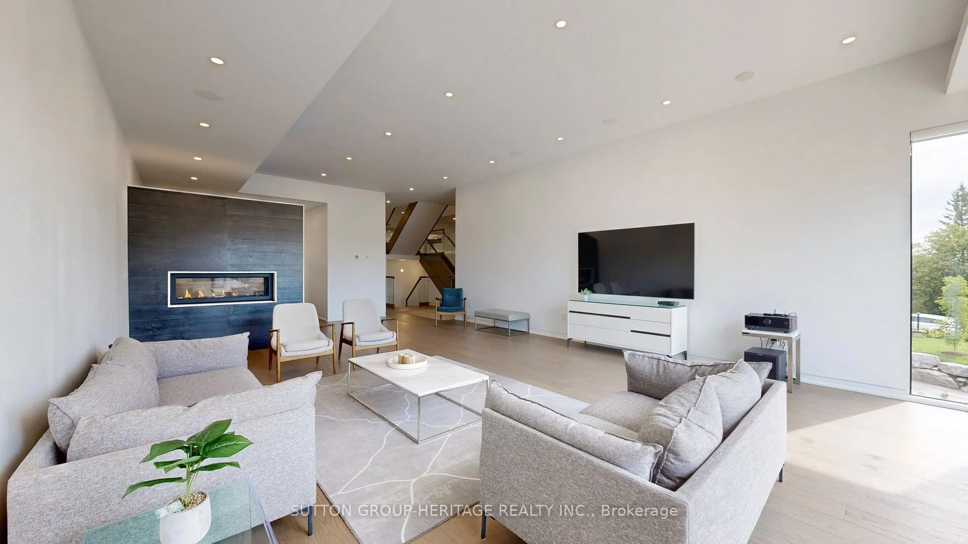 1459 Old Forest Road