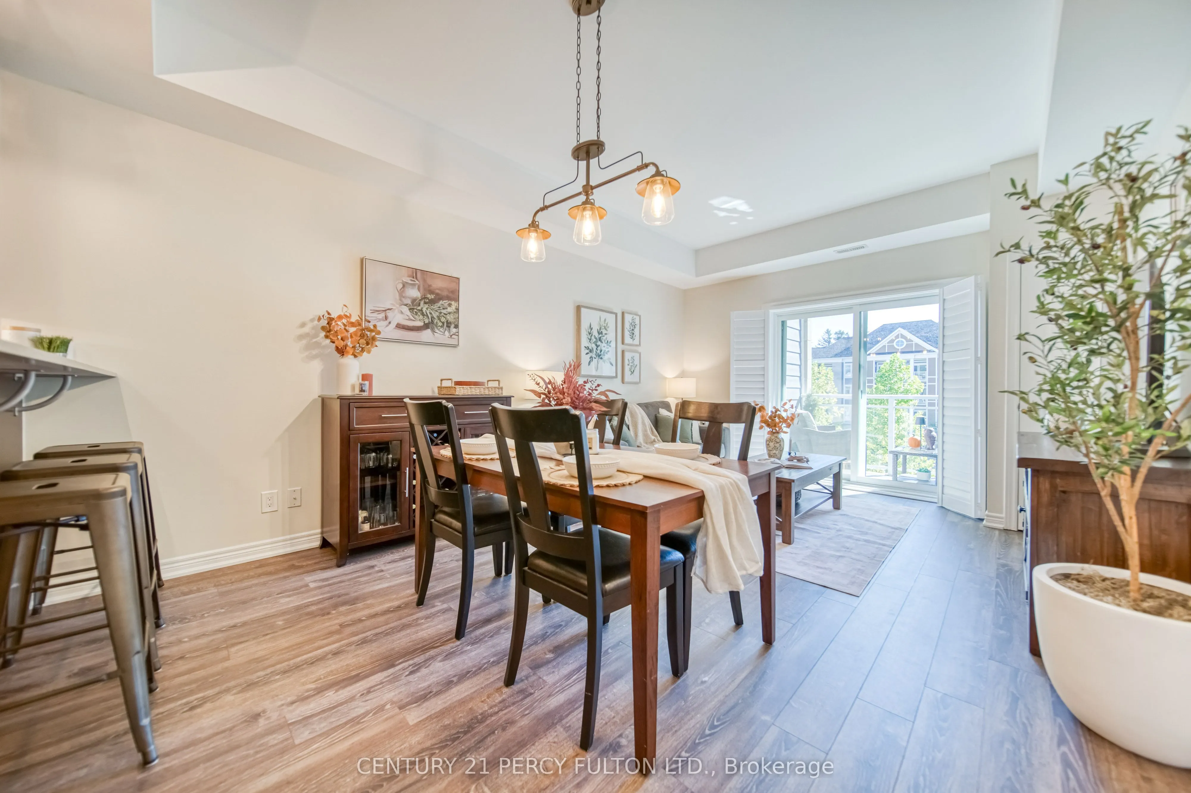 660 Gordon Street, #302