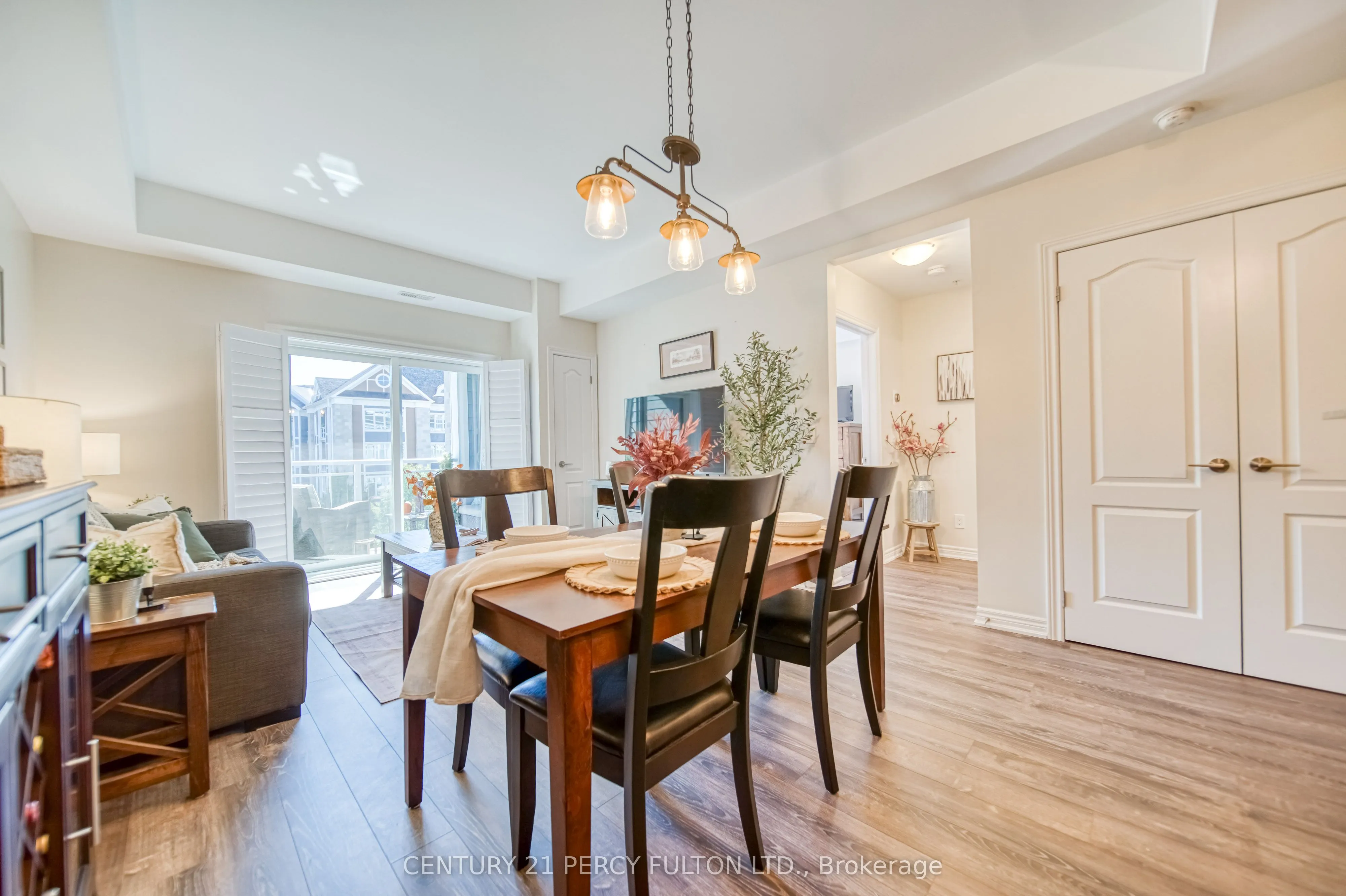 660 Gordon Street, #302