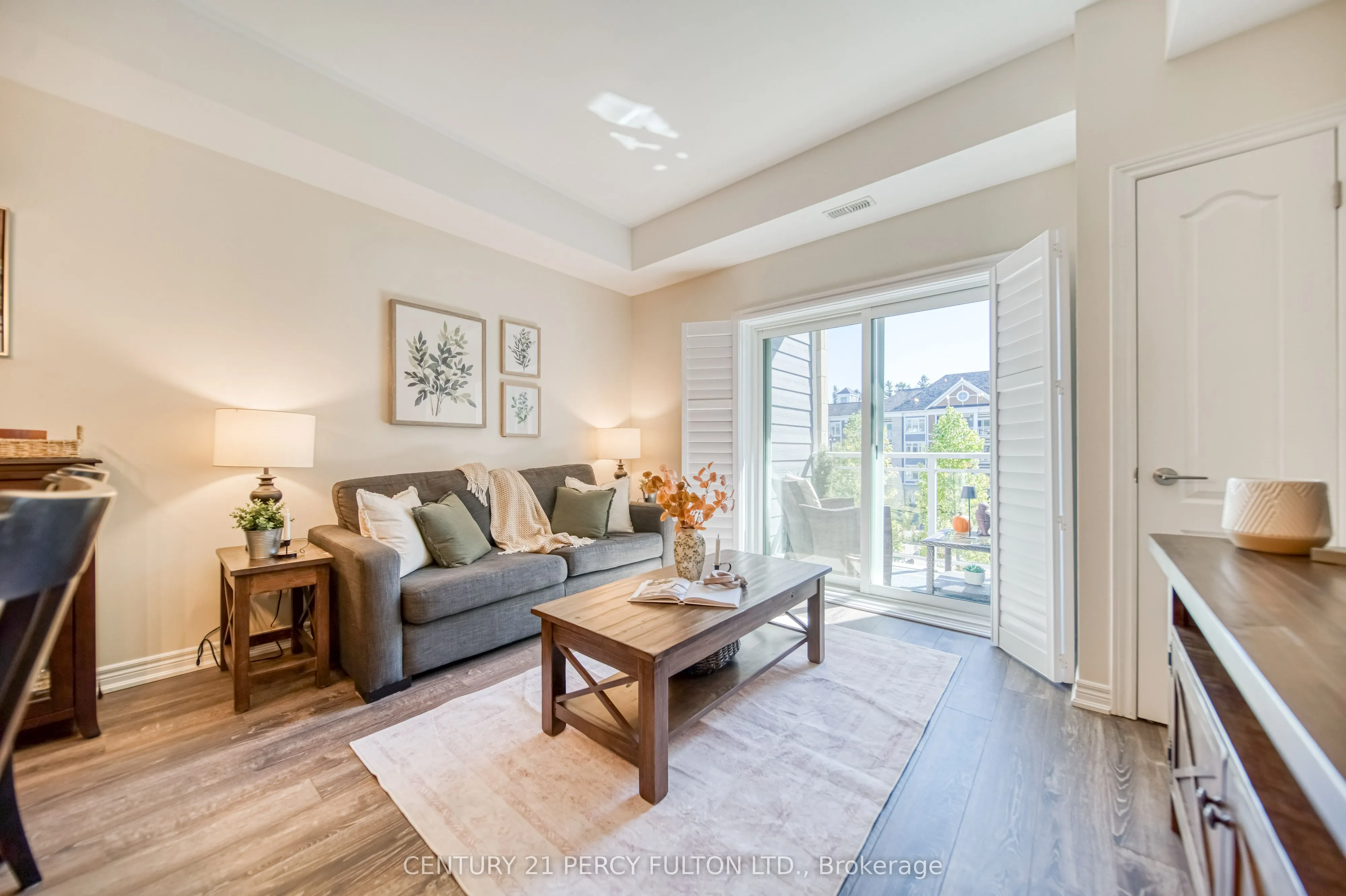 660 Gordon Street, #302