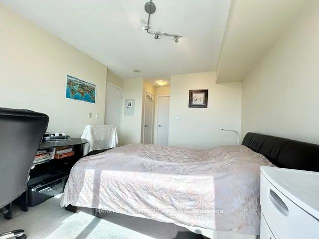 36 Lee Centre Drive, #2707