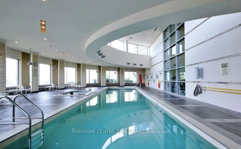 36 Lee Centre Drive, #2707